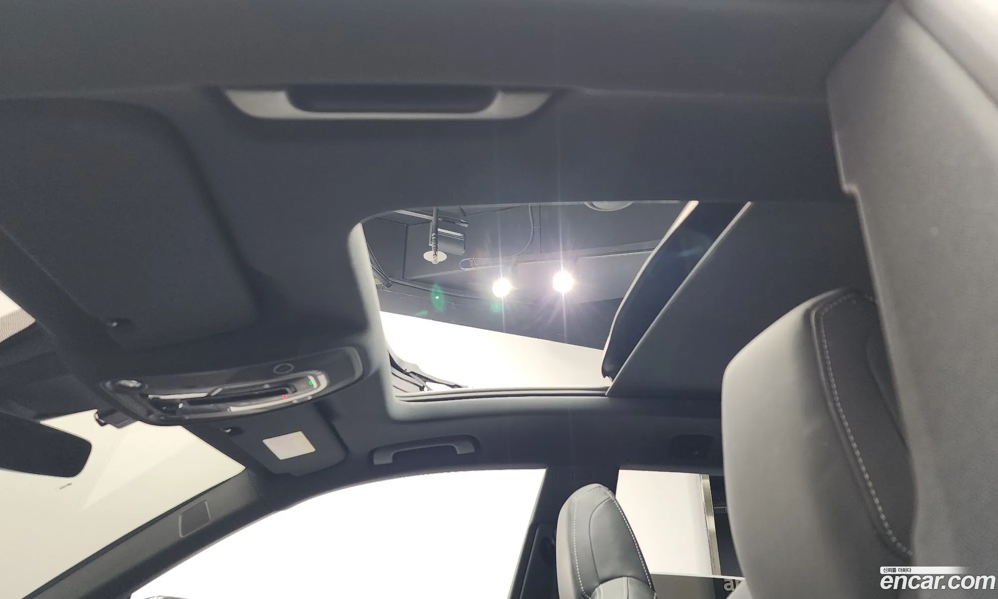 Audi Q8 2023 WAUZZZF1XPD034951 — 9