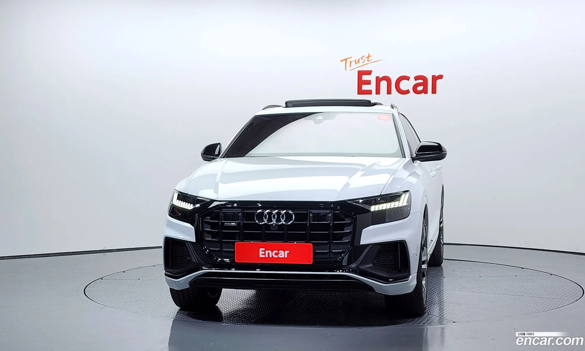 Audi Q8 2023 WAUZZZF1XPD034951 — 4