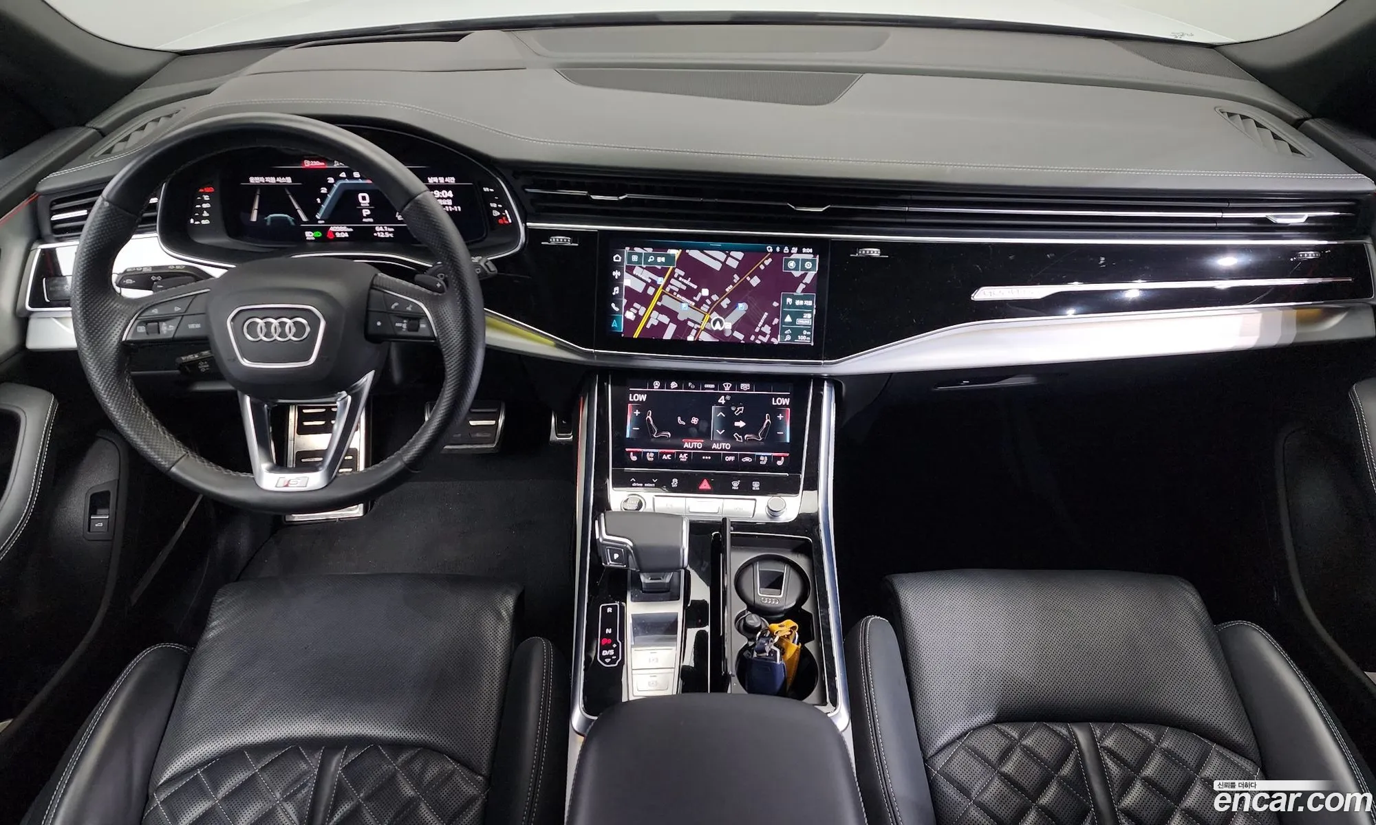 Audi Q8 2023 WAUZZZF1XPD034951 — 12