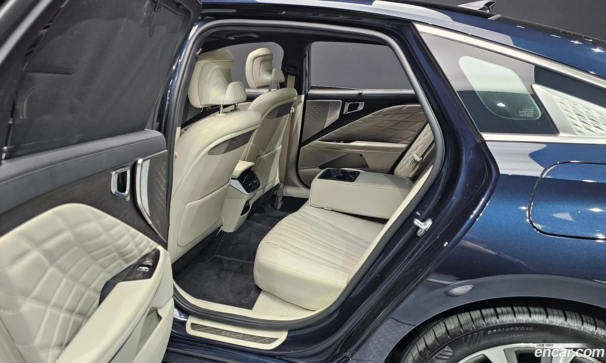 Kia K8 2021 — 8