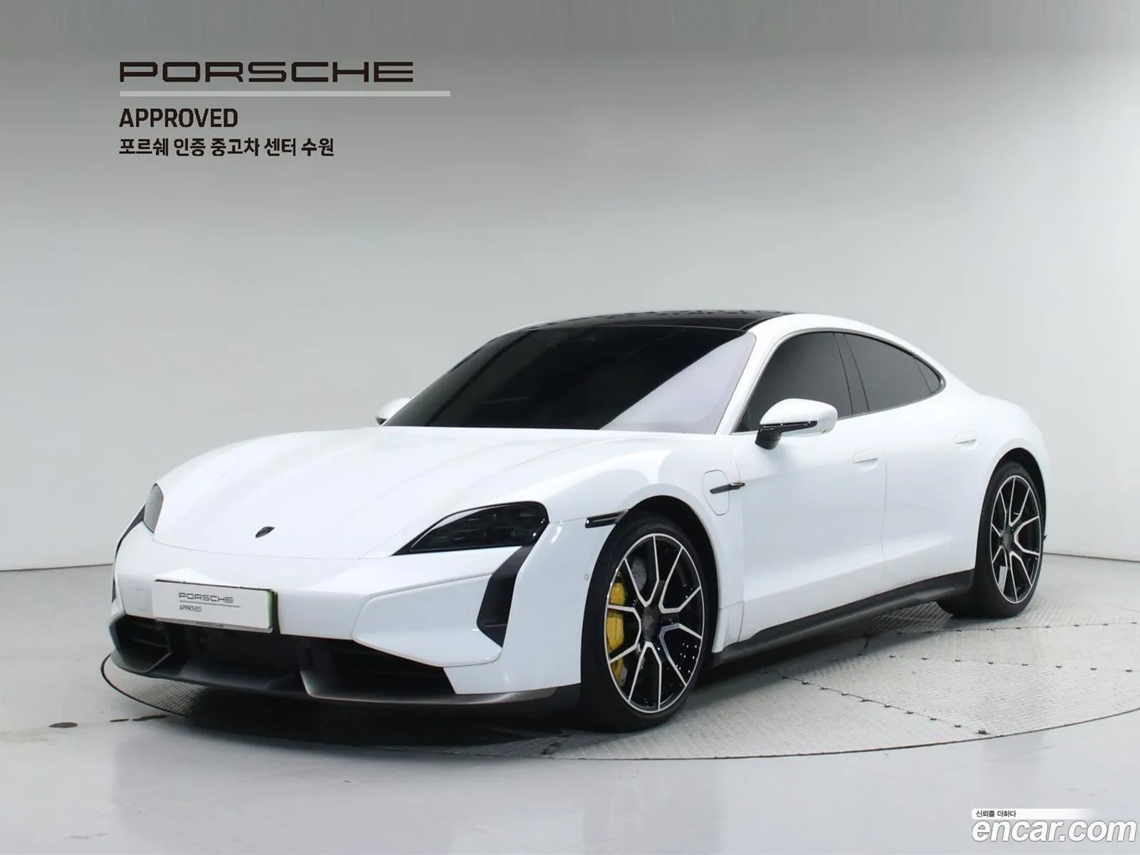 Porsche Taycan 2025 — 13