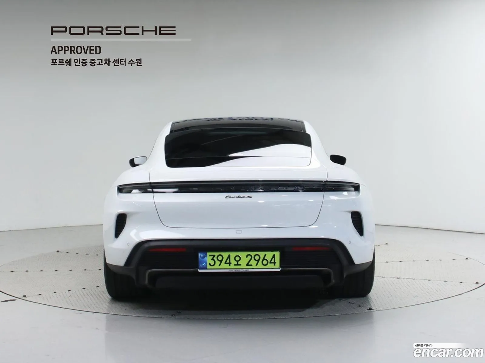 Porsche Taycan 2025 — 2