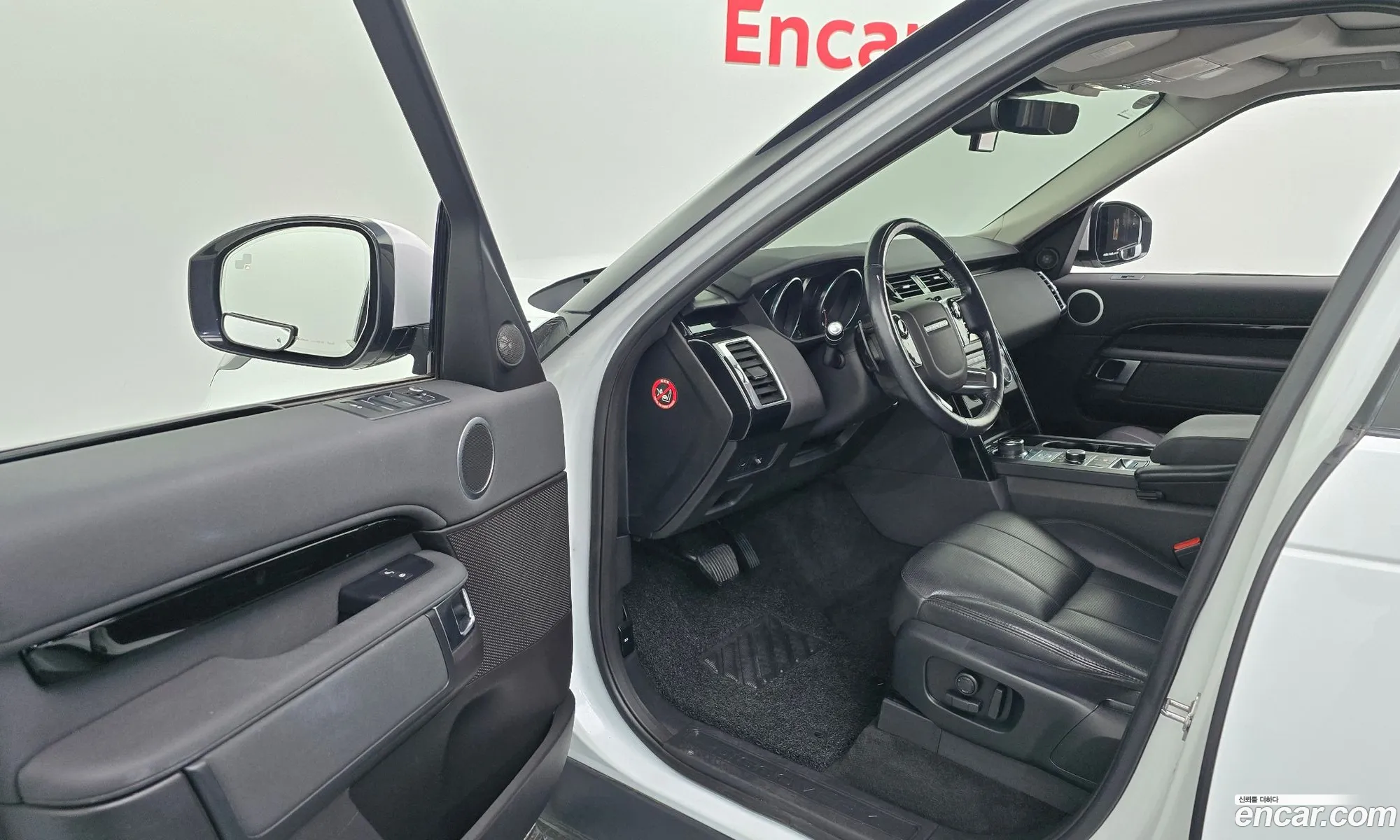 Land Rover Discovery 5 2019 — 15