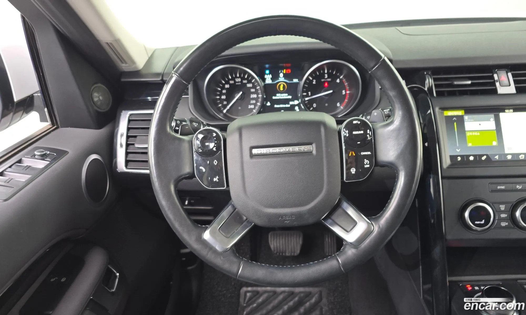 Land Rover Discovery 5 2019 — 4