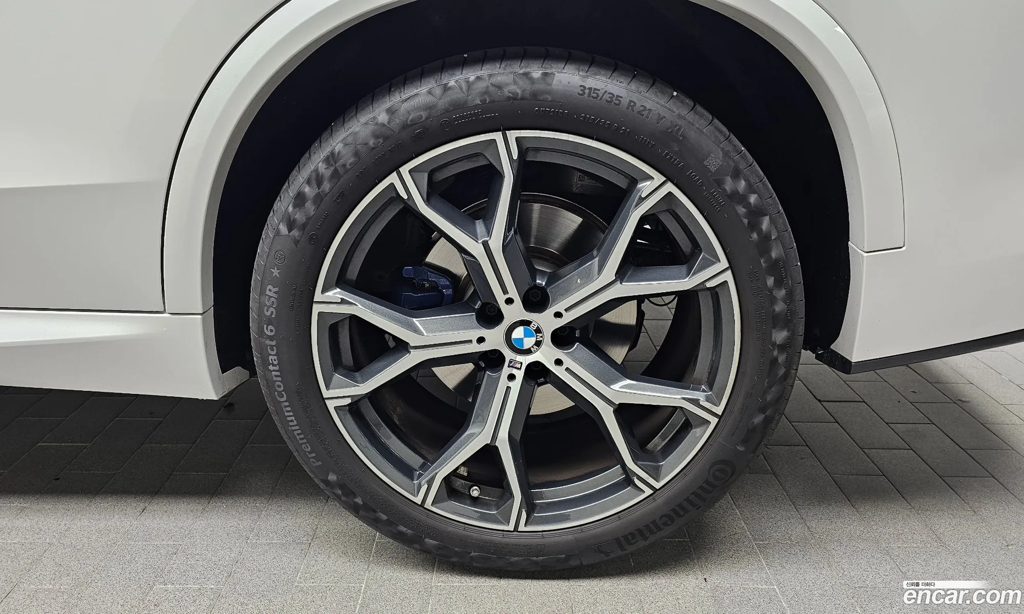 BMW X5 2023 — 18