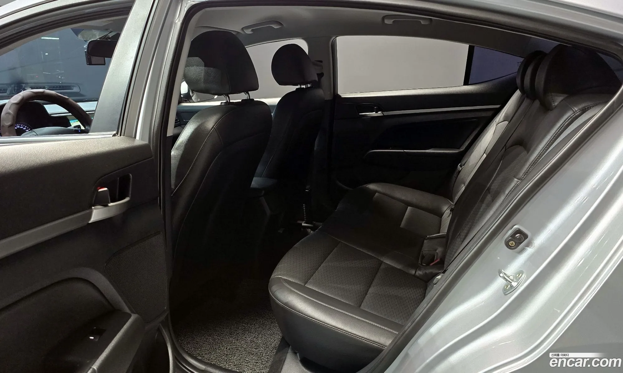 Hyundai Elantra AD 2020 — 6
