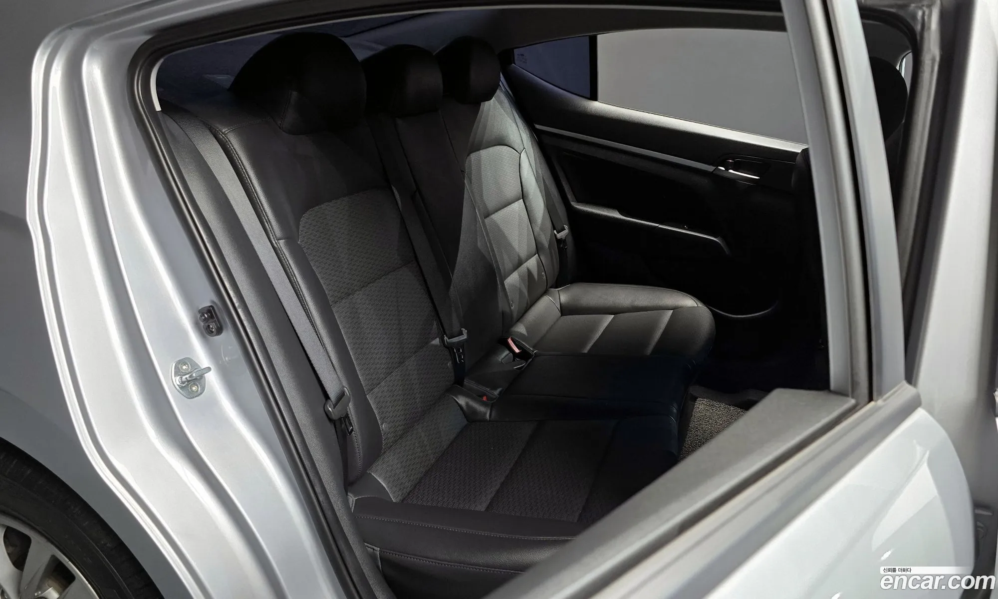 Hyundai Elantra AD 2020 — 4