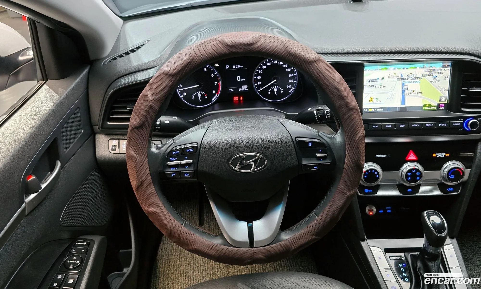 Hyundai Elantra AD 2020 — 16