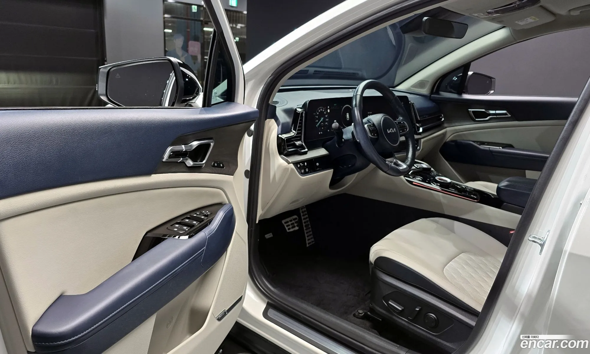 Kia Sportage Hybrid 2023 — 7
