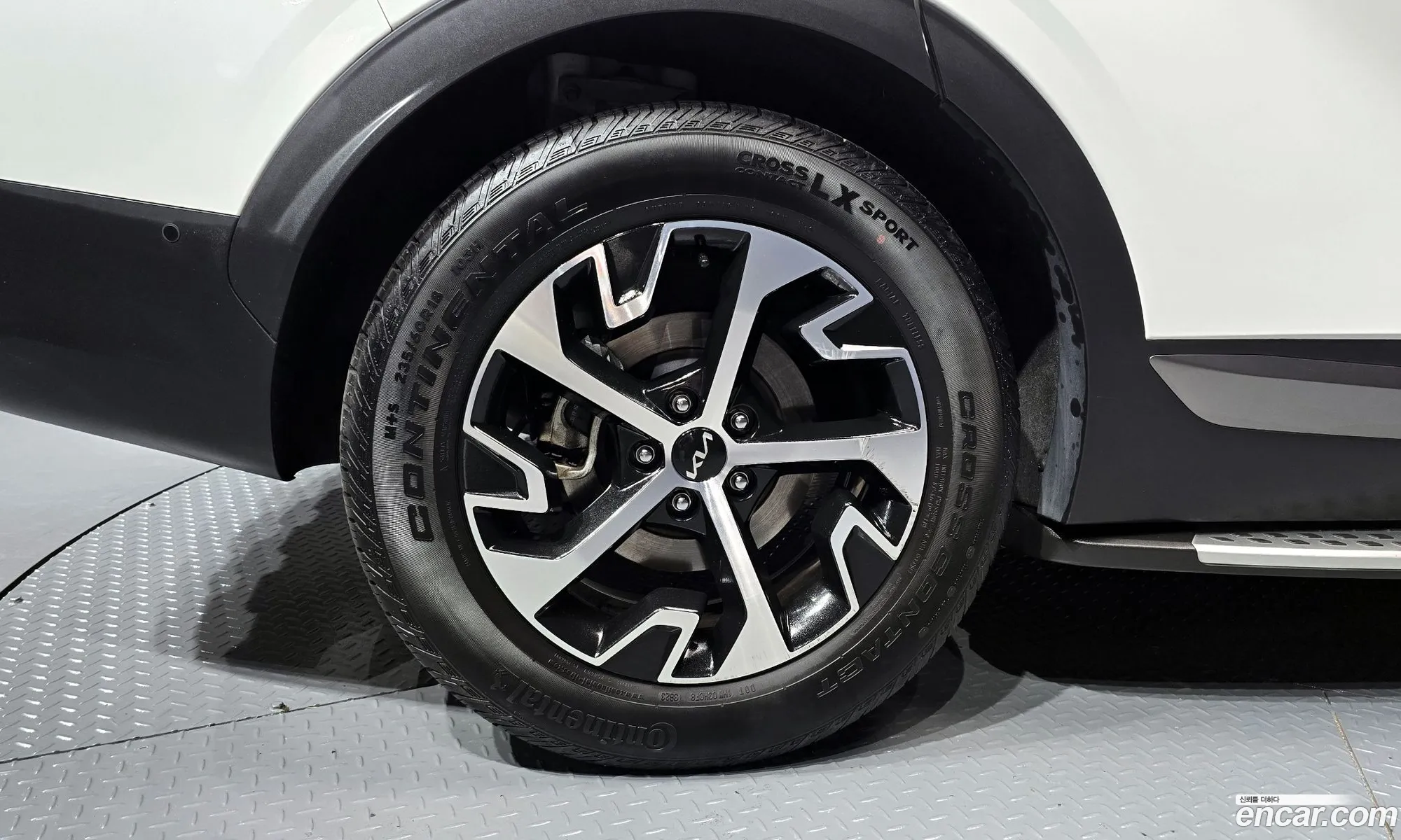 Kia Sportage Hybrid 2023 — 17