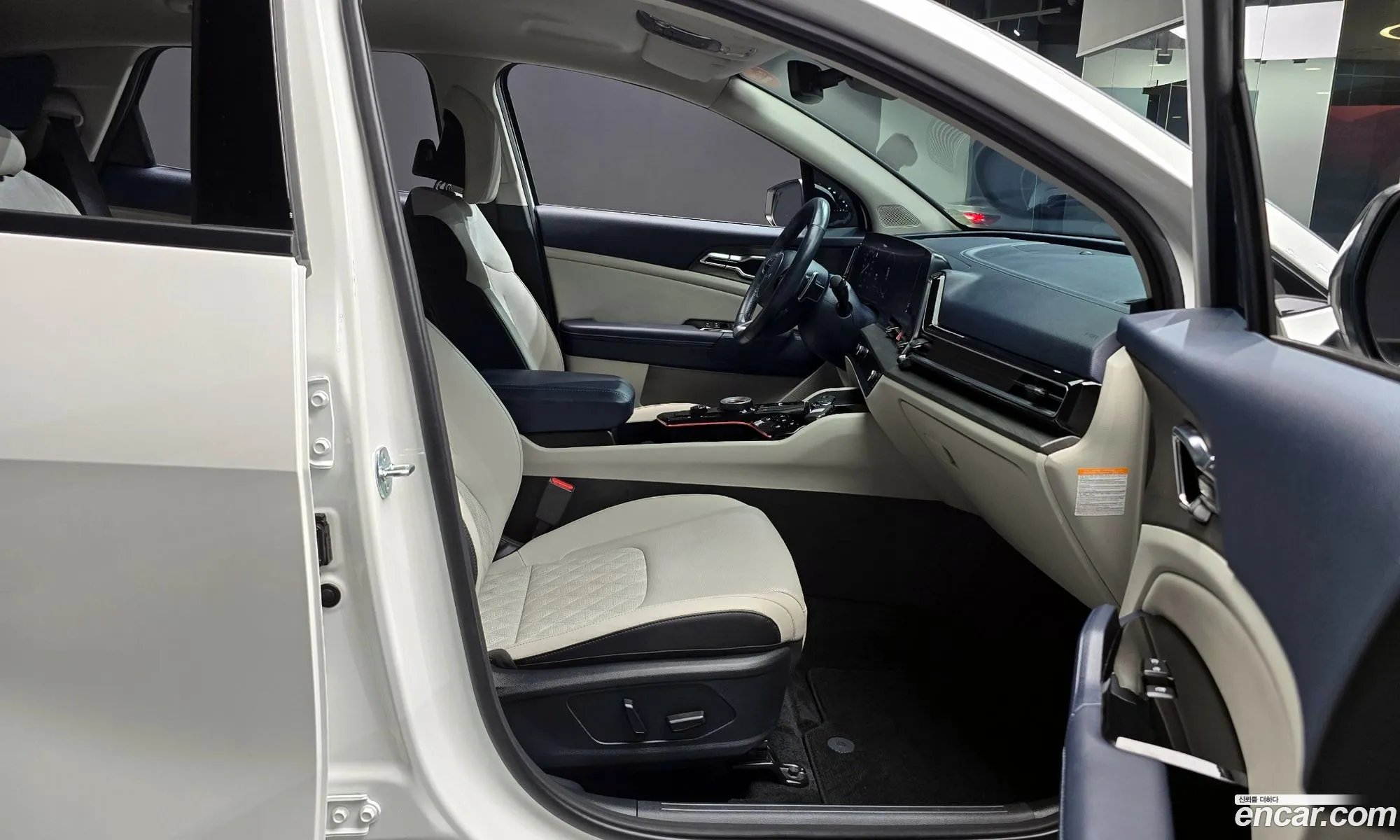 Kia Sportage Hybrid 2023 — 2