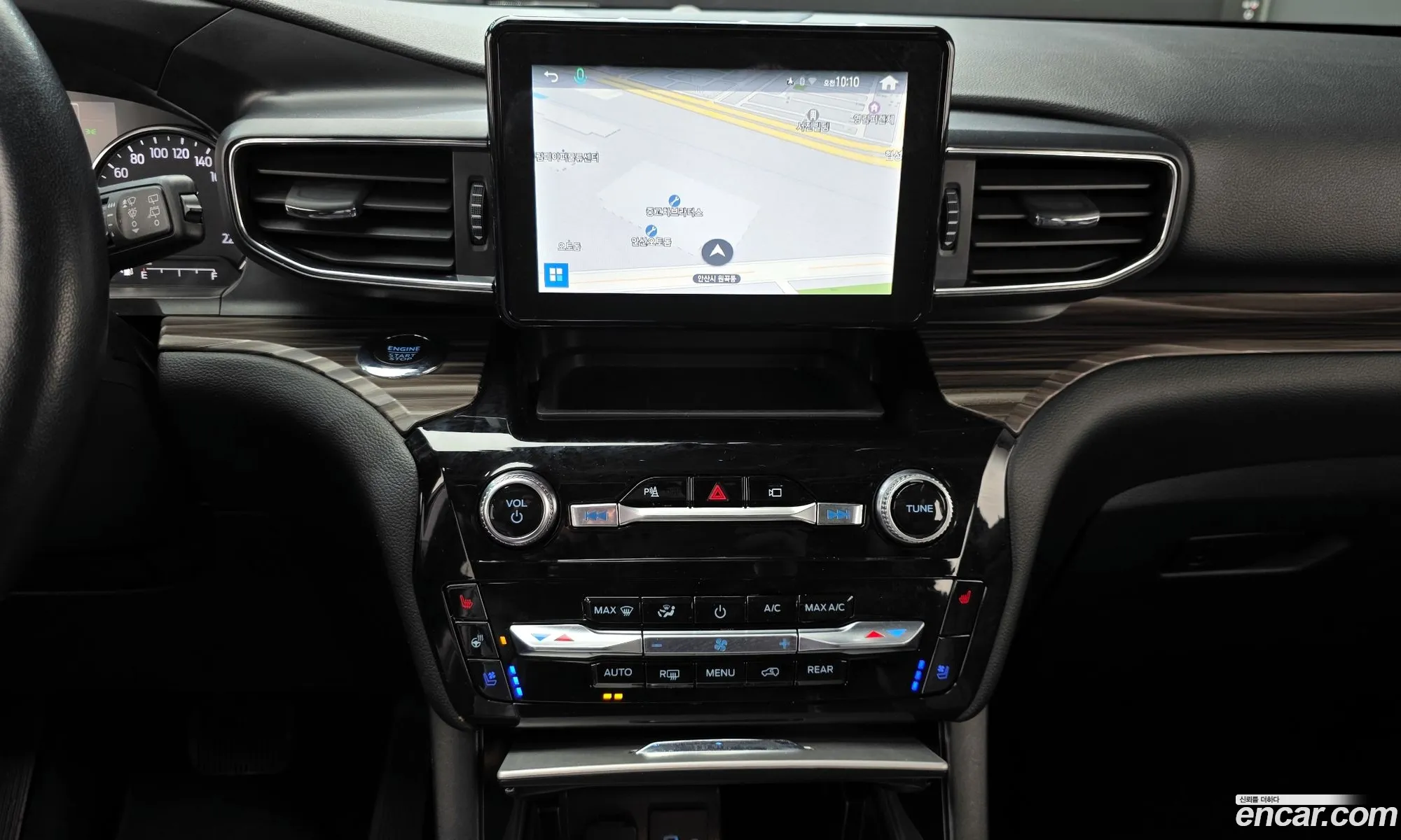 Ford Explorer 6th Gen 2022 1FM5K8FW4NNA00440 — 8