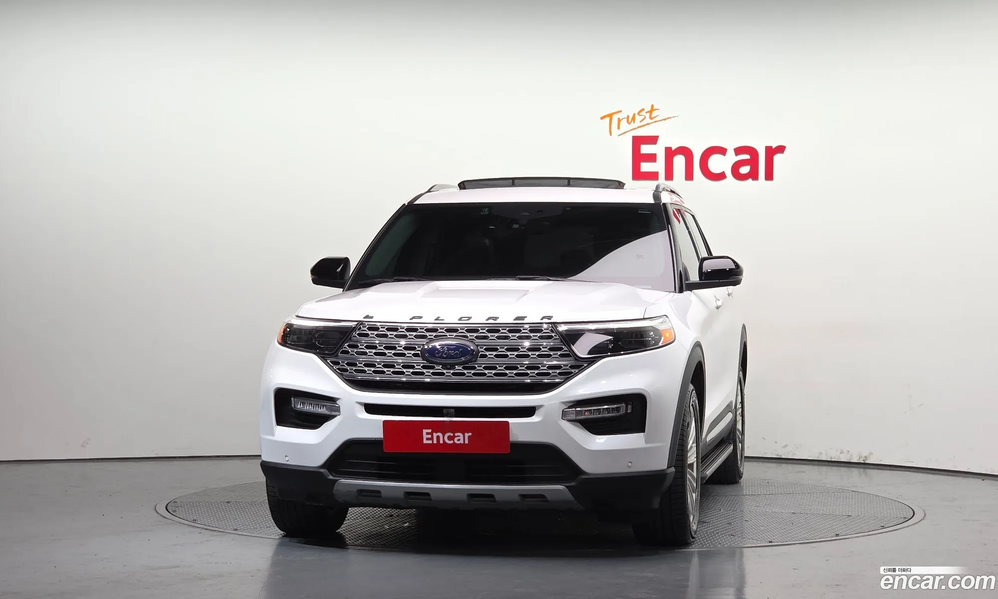 Ford Explorer 6th Gen 2022 1FM5K8FW4NNA00440 — 4