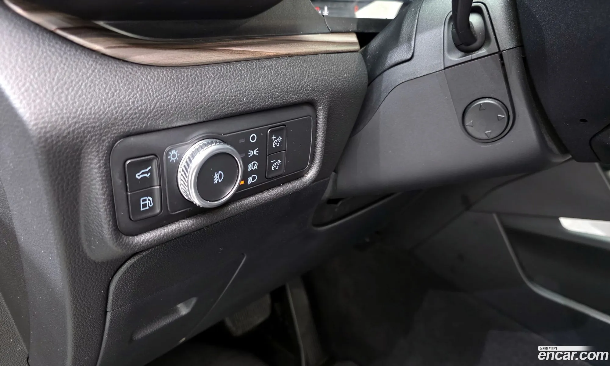 Ford Explorer 6th Gen 2022 1FM5K8FW4NNA00440 — 6