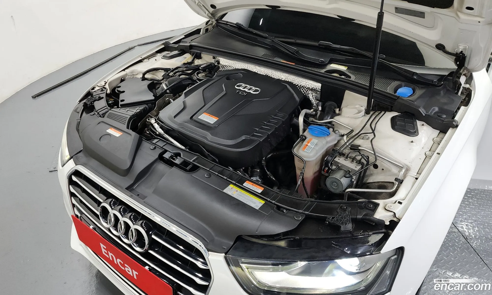 Audi A4 2015 WAUZZZ8K3GN004173 — 10