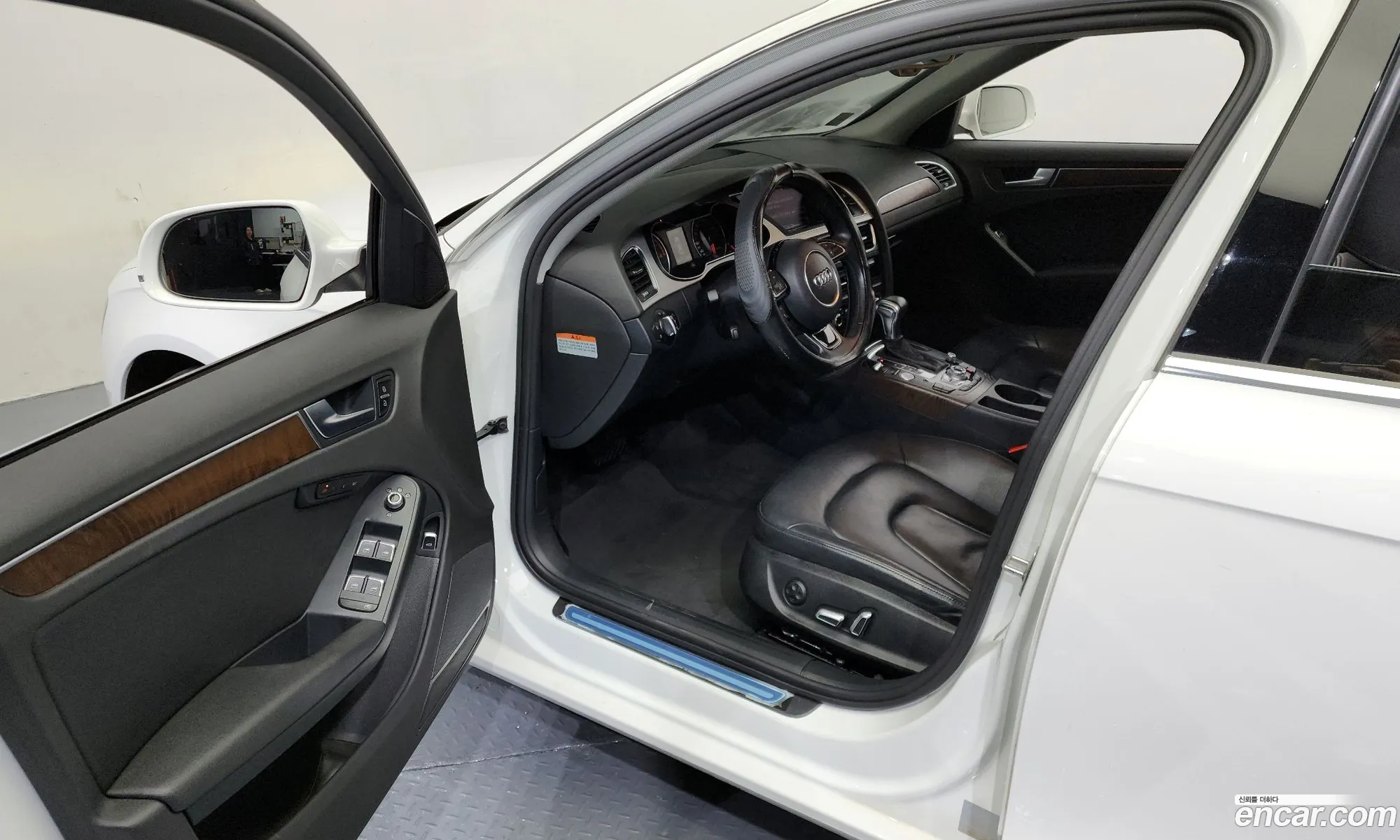 Audi A4 2015 WAUZZZ8K3GN004173 — 18