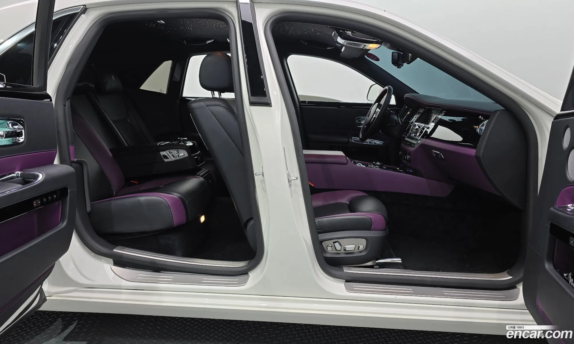 Rolls-Royce Ghost 2020 SCAFK4100LUX44552 — 11
