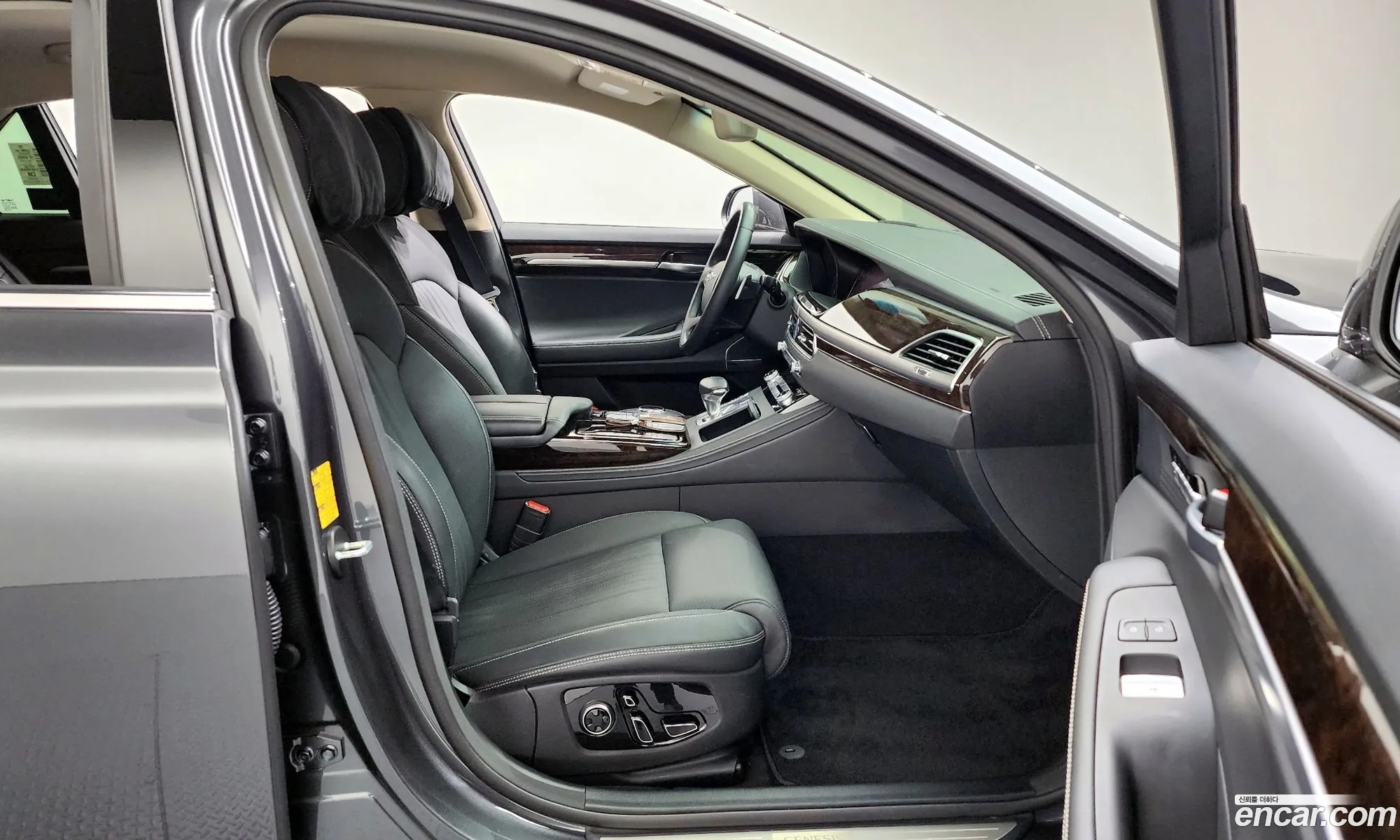 Genesis G90 2020 — 14