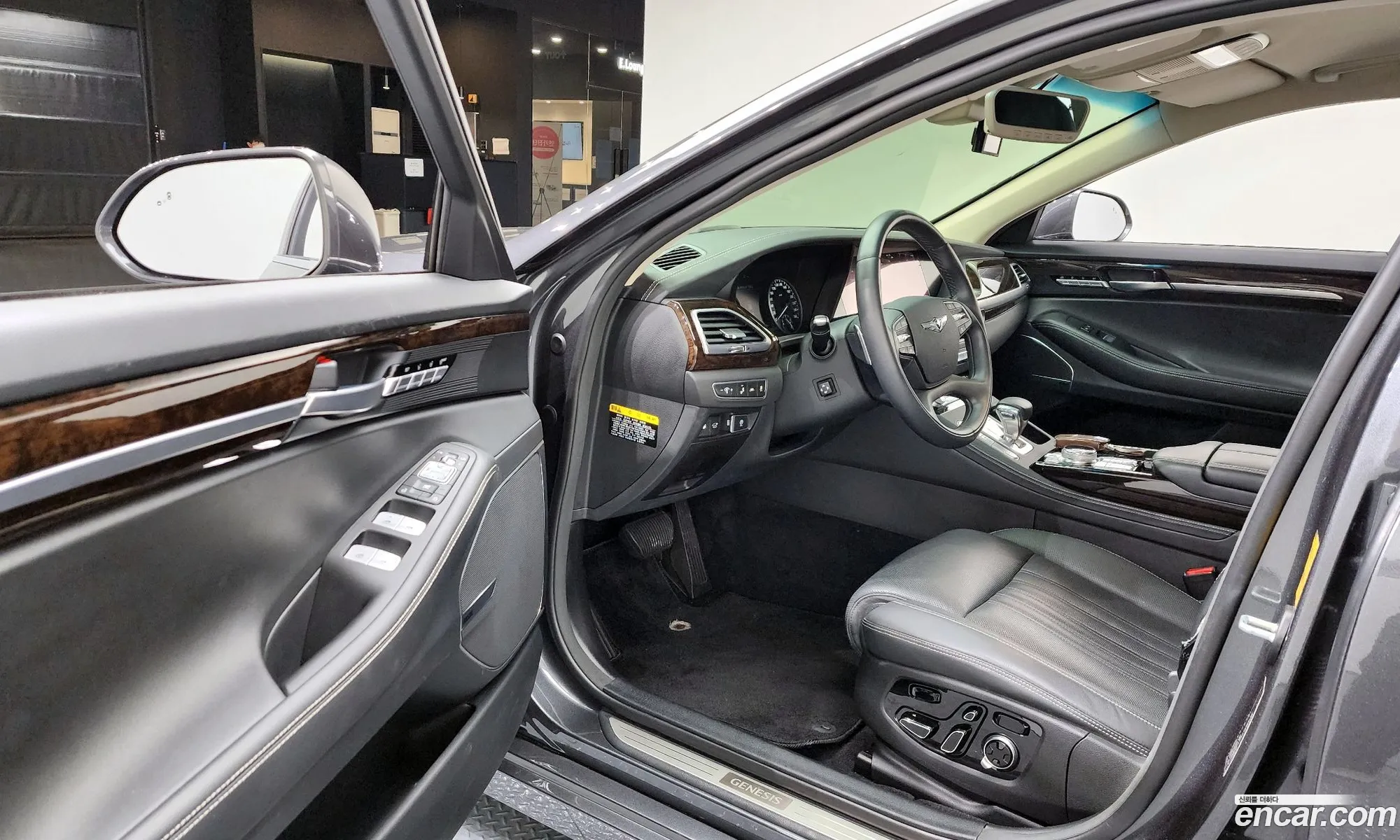 Genesis G90 2020 — 11