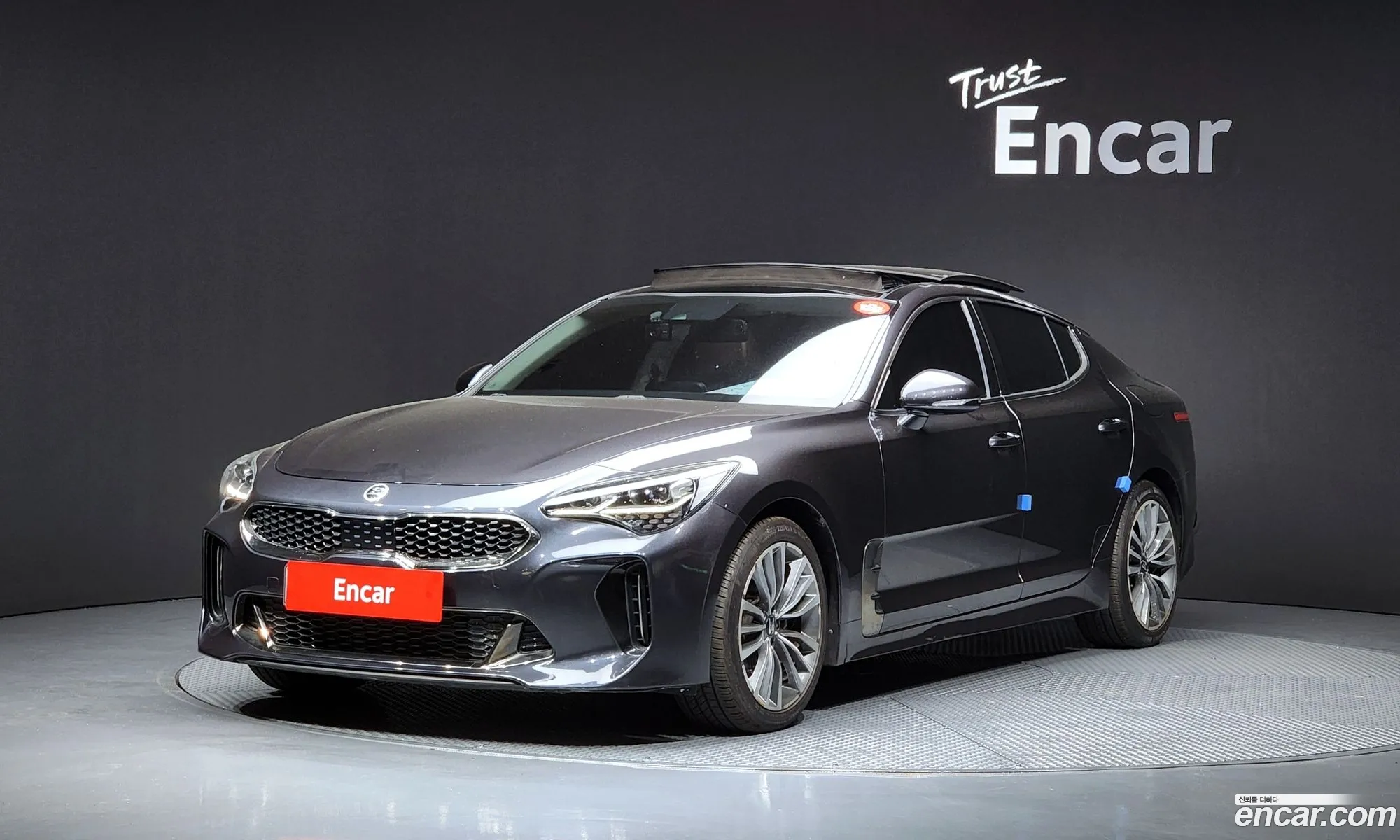 Kia Stinger 2017 — 17