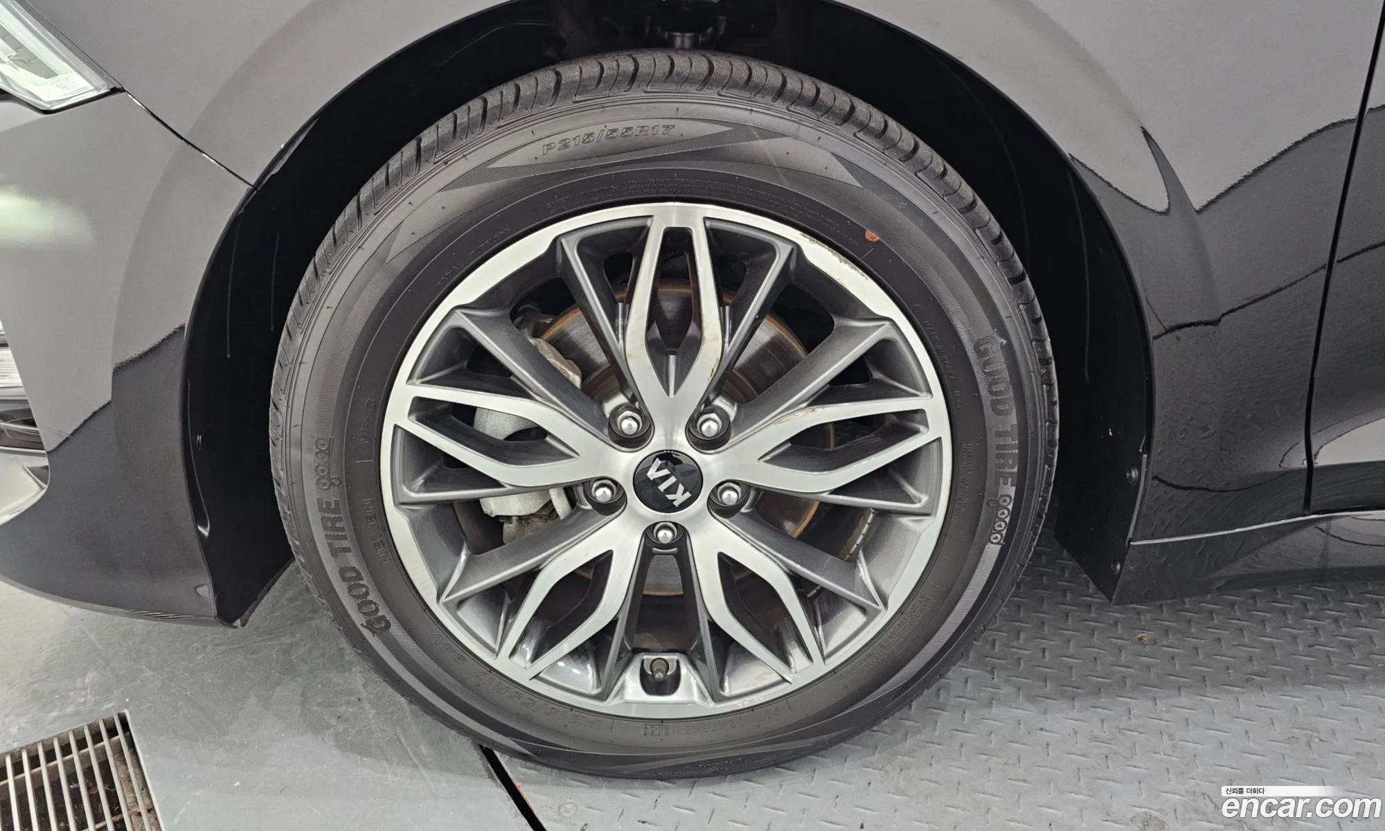 Kia K5 2021 KNAG141ABMA089334 — 12