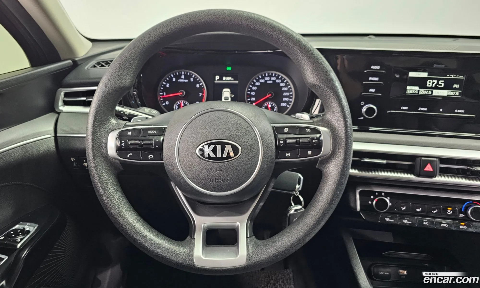 Kia K5 2021 KNAG141ABMA089334 — 18