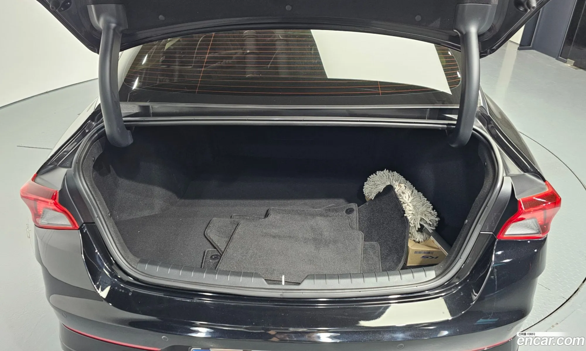 Kia K5 2021 KNAG141ABMA089334 — 4