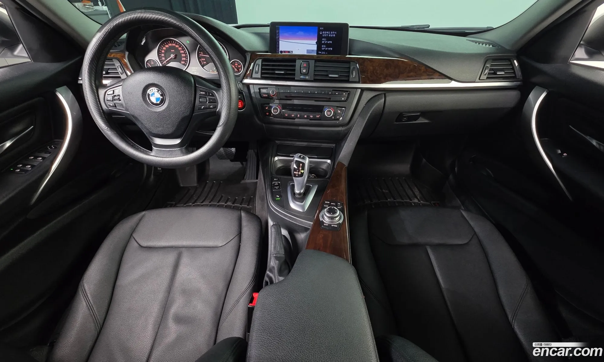 BMW 3 Series 2012 WBA3B1101DF384575 — 16