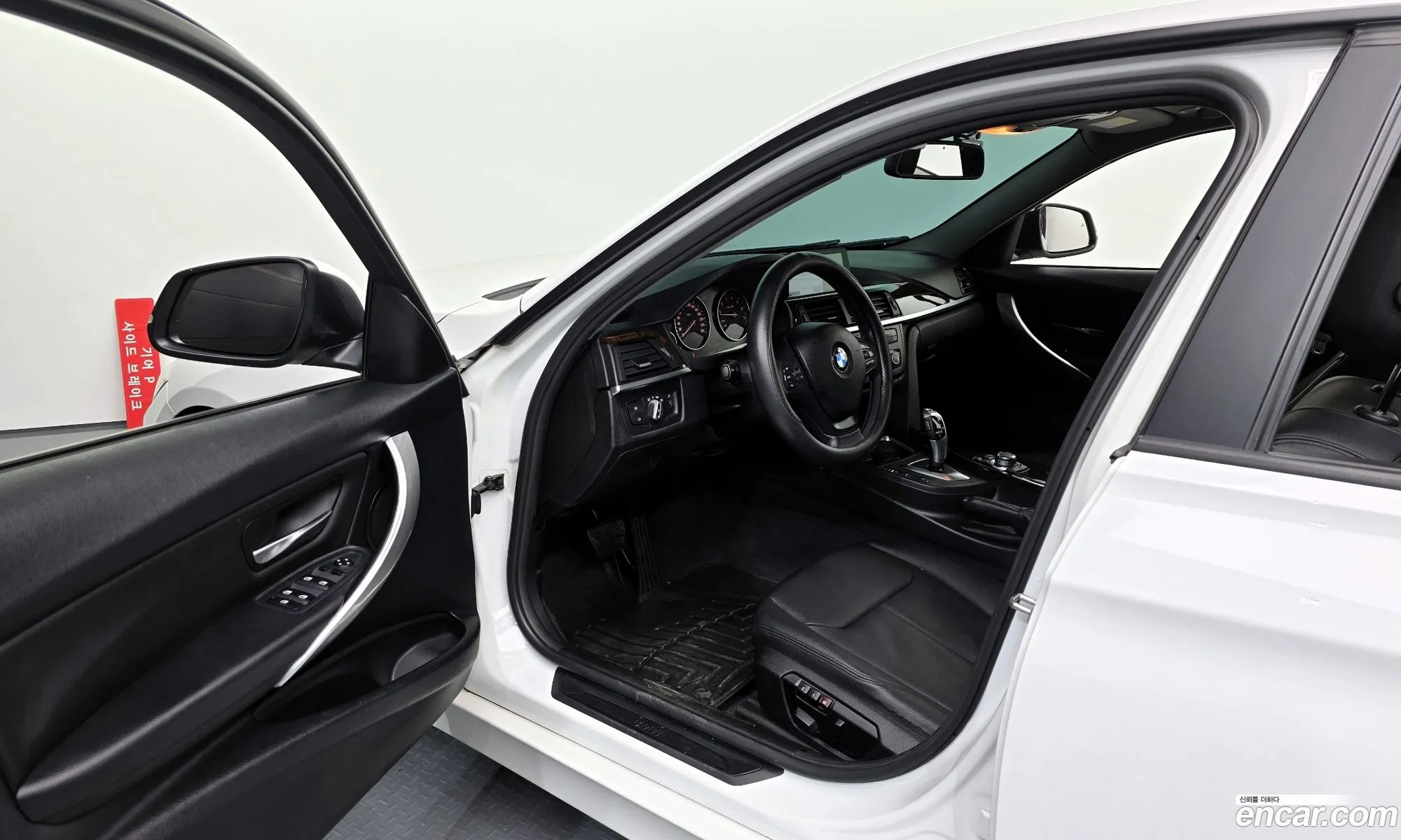 BMW 3 Series 2012 WBA3B1101DF384575 — 11