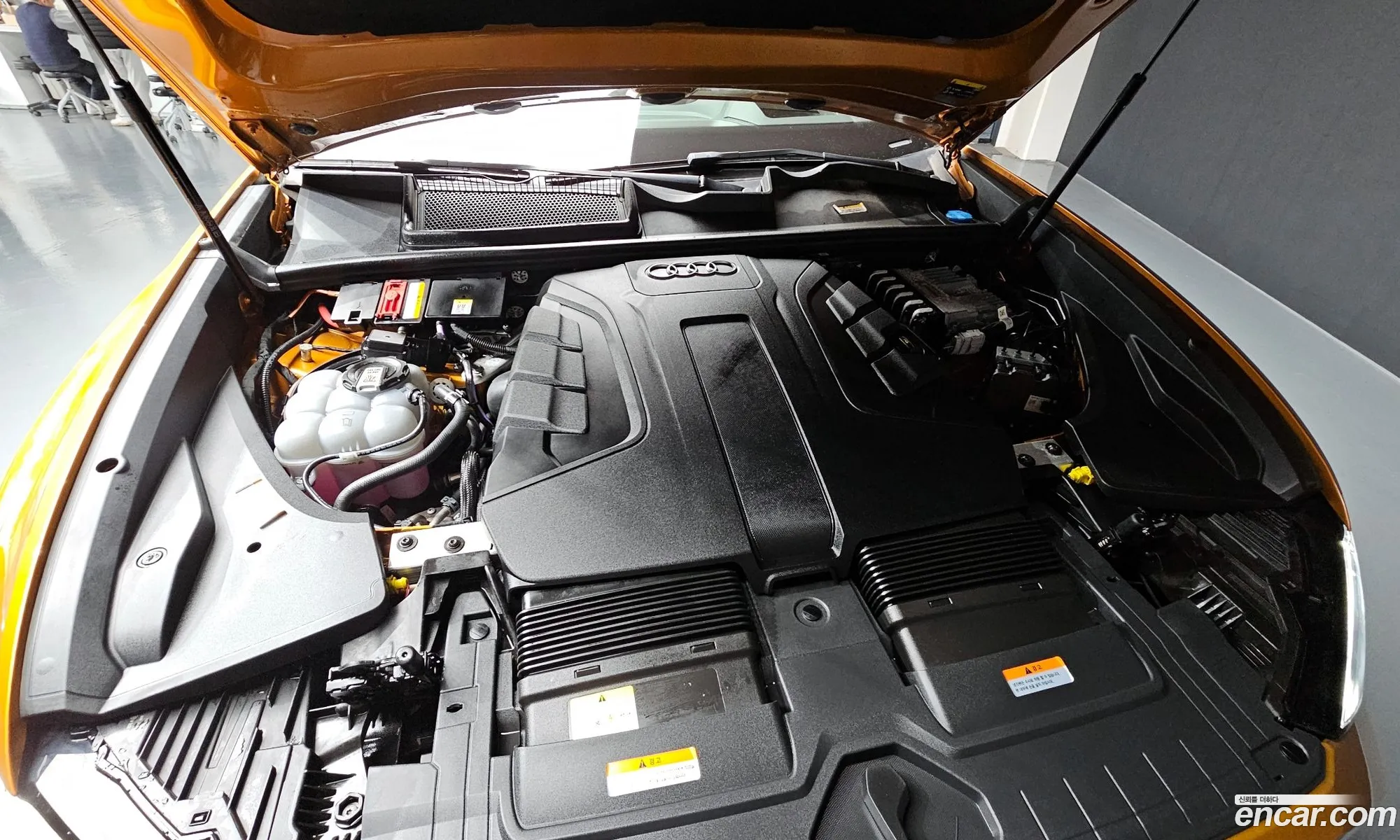 Audi Q8 2021 WAUZZZF14MD043687 — 9