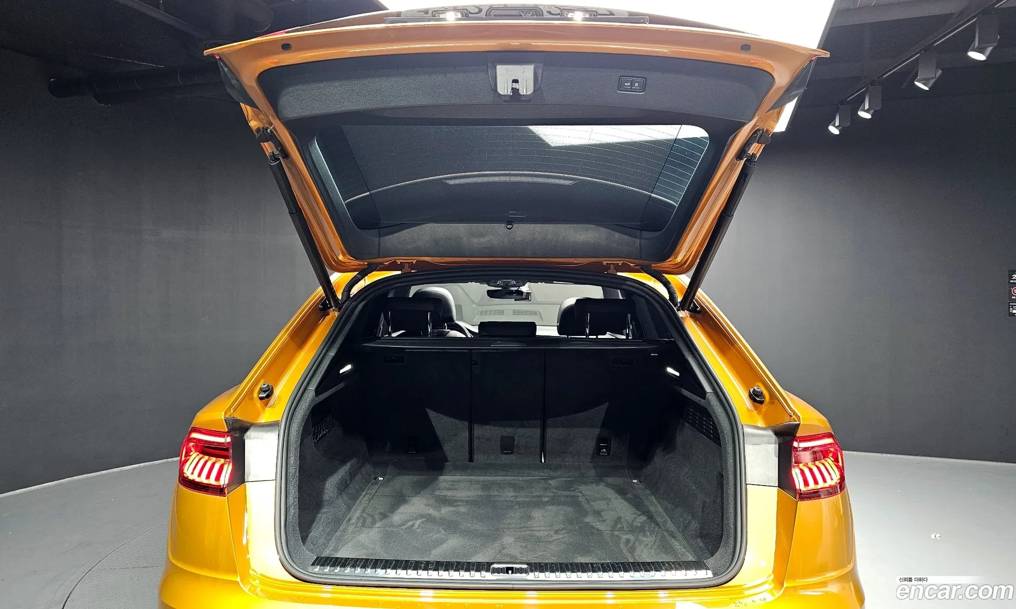 Audi Q8 2021 WAUZZZF14MD043687 — 13
