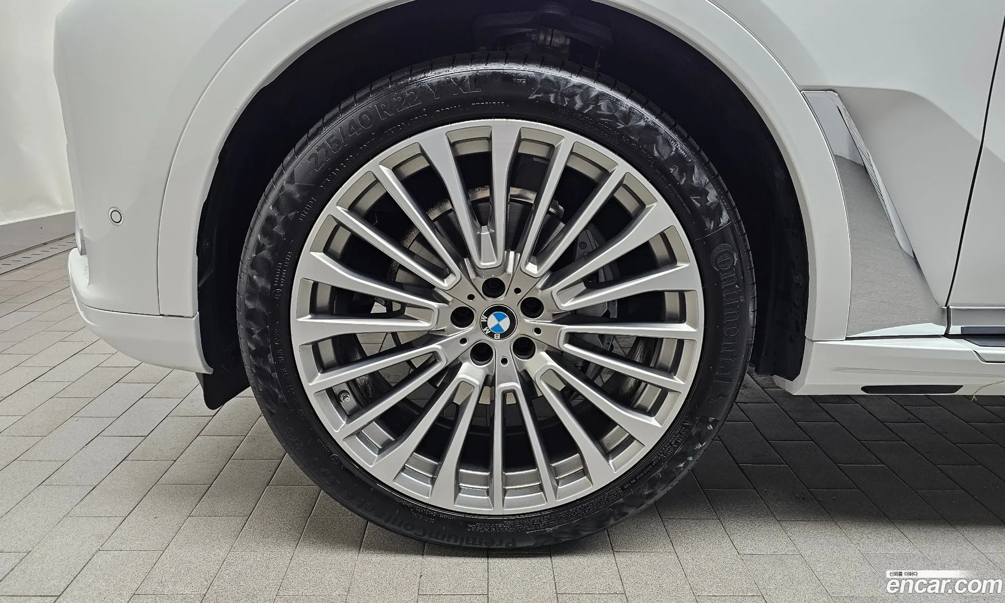 BMW X7 2022 — 14
