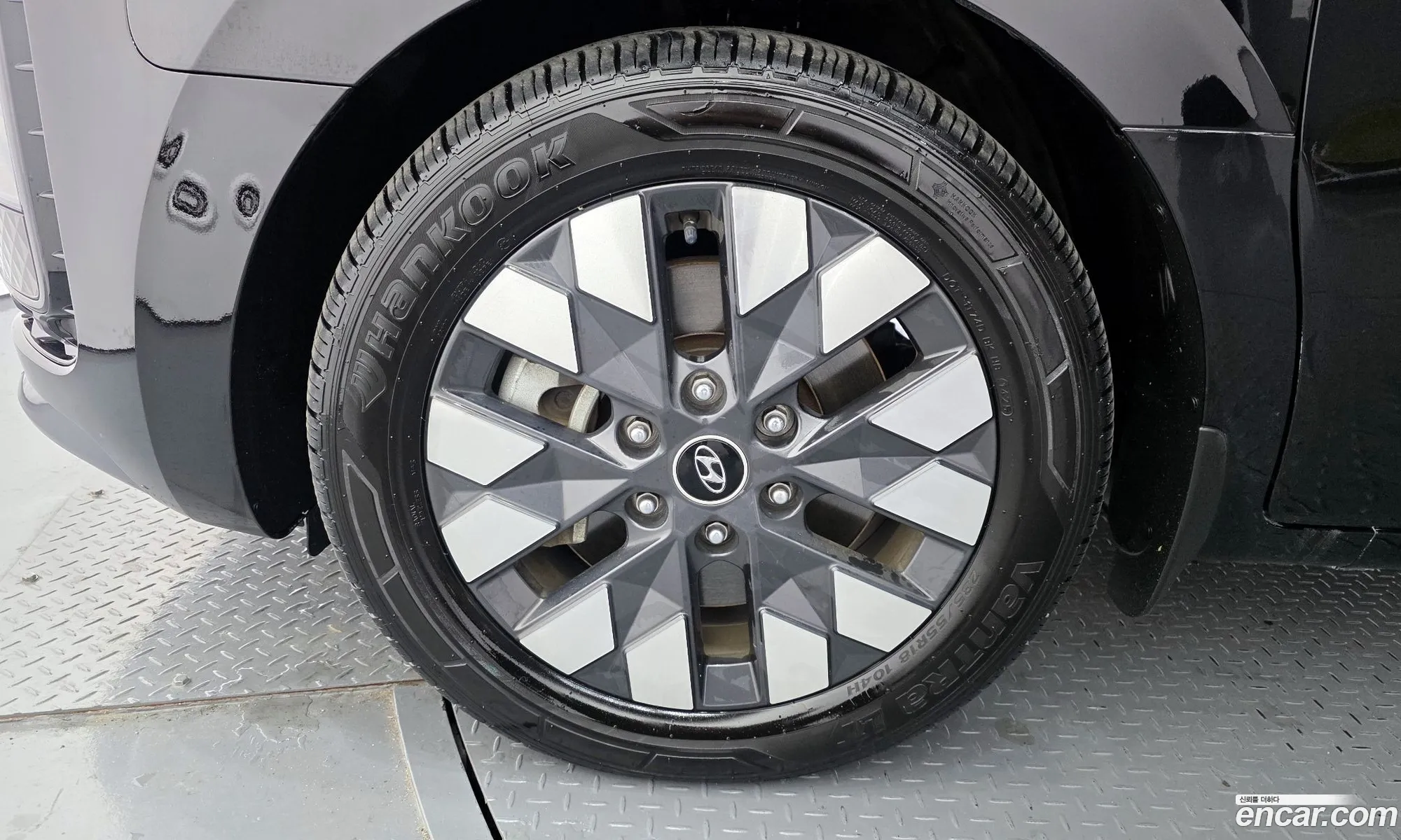 Hyundai Staria 2023 — 18