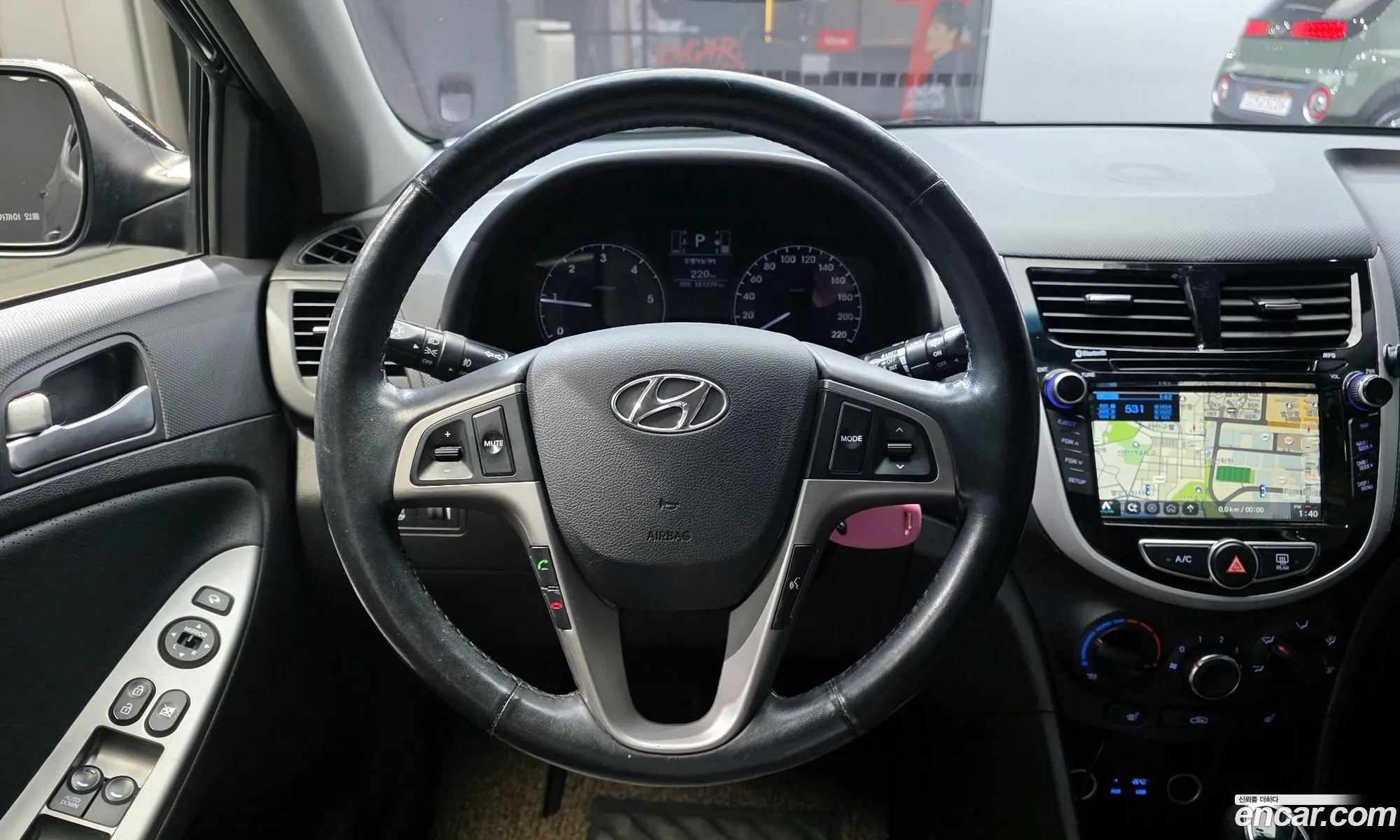 Hyundai Accent 2016 — 2