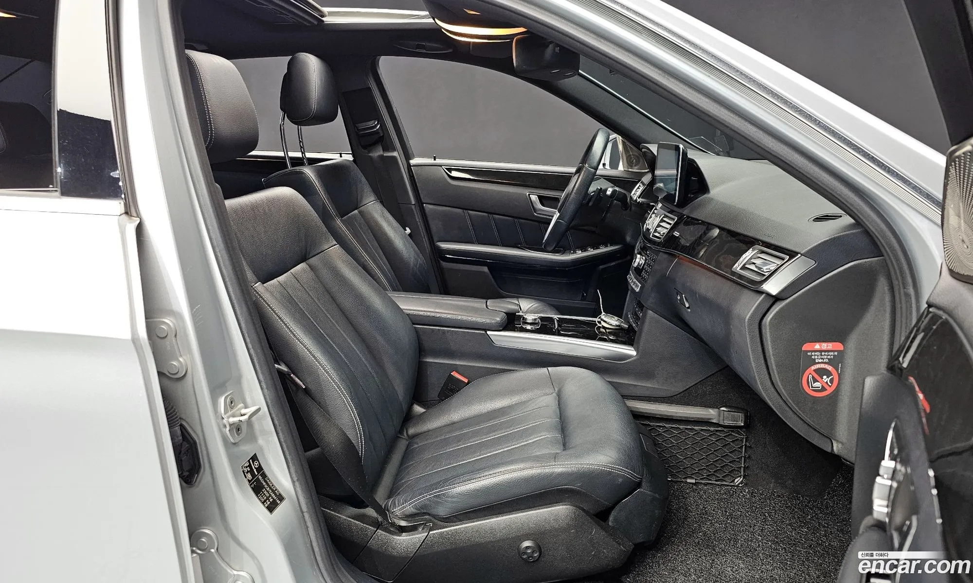 Mercedes-Benz E-Class W212 2013 WDDHF0CB7EA866168 — 19