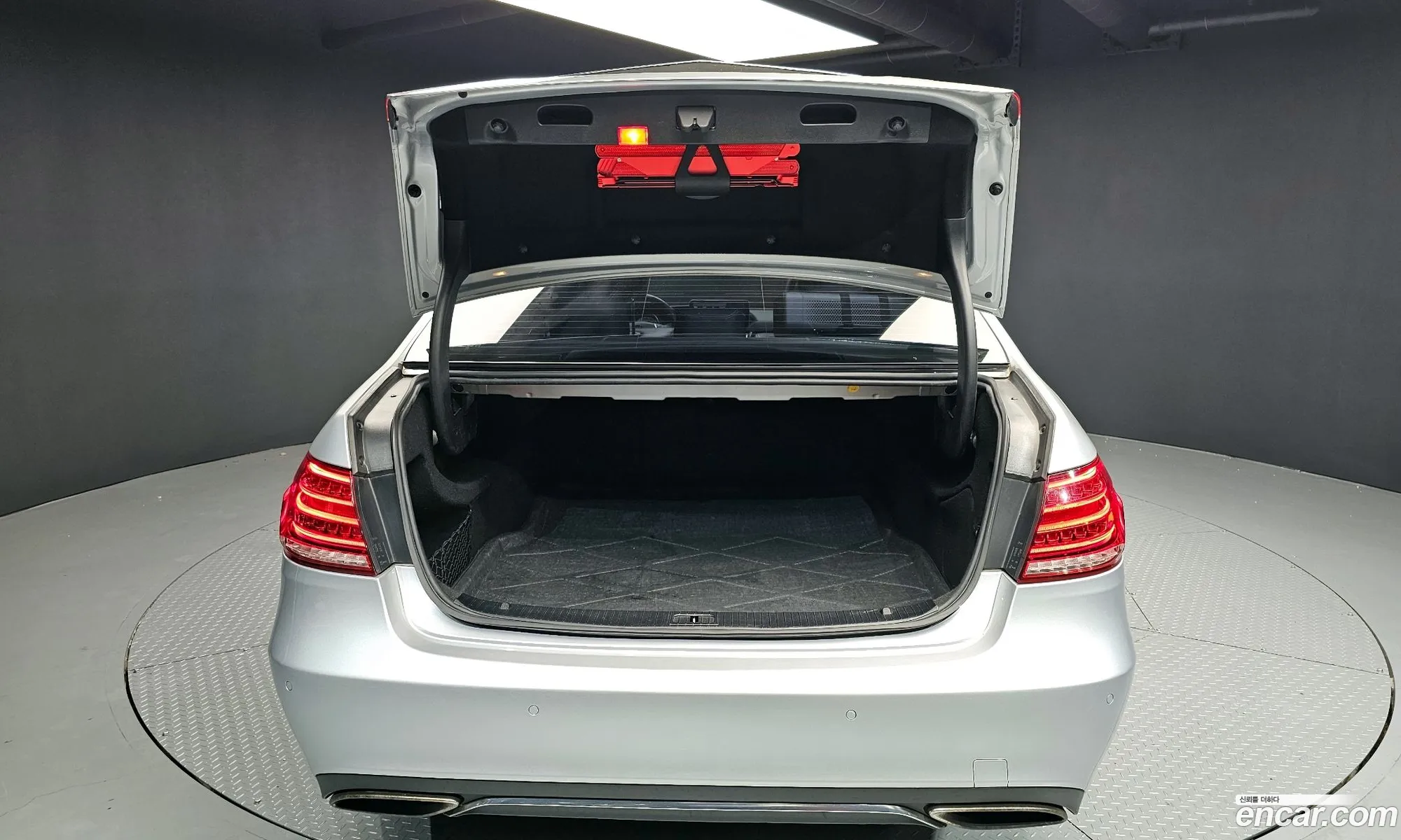 Mercedes-Benz E-Class W212 2013 WDDHF0CB7EA866168 — 15