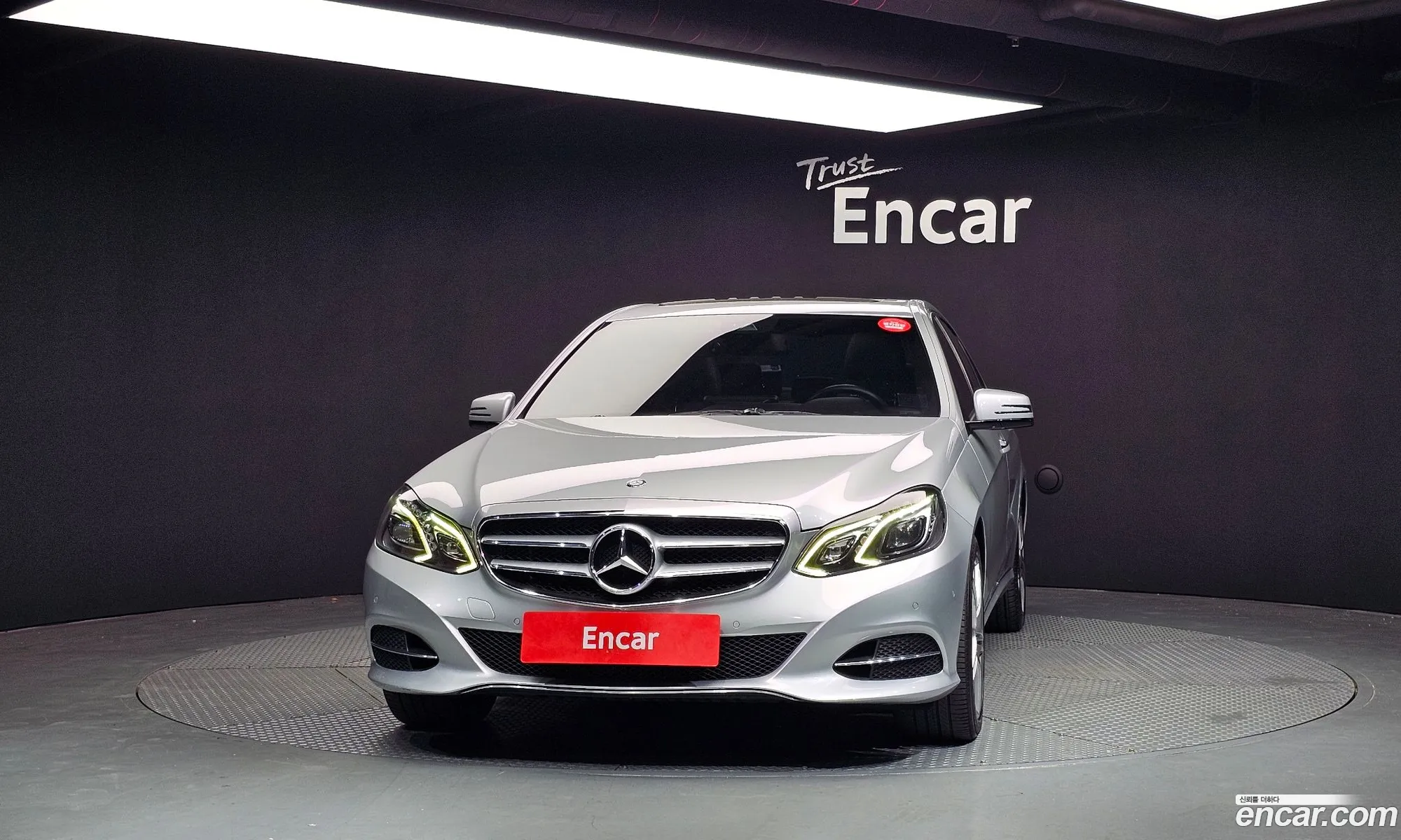 Mercedes-Benz E-Class W212 2013 WDDHF0CB7EA866168 — 4