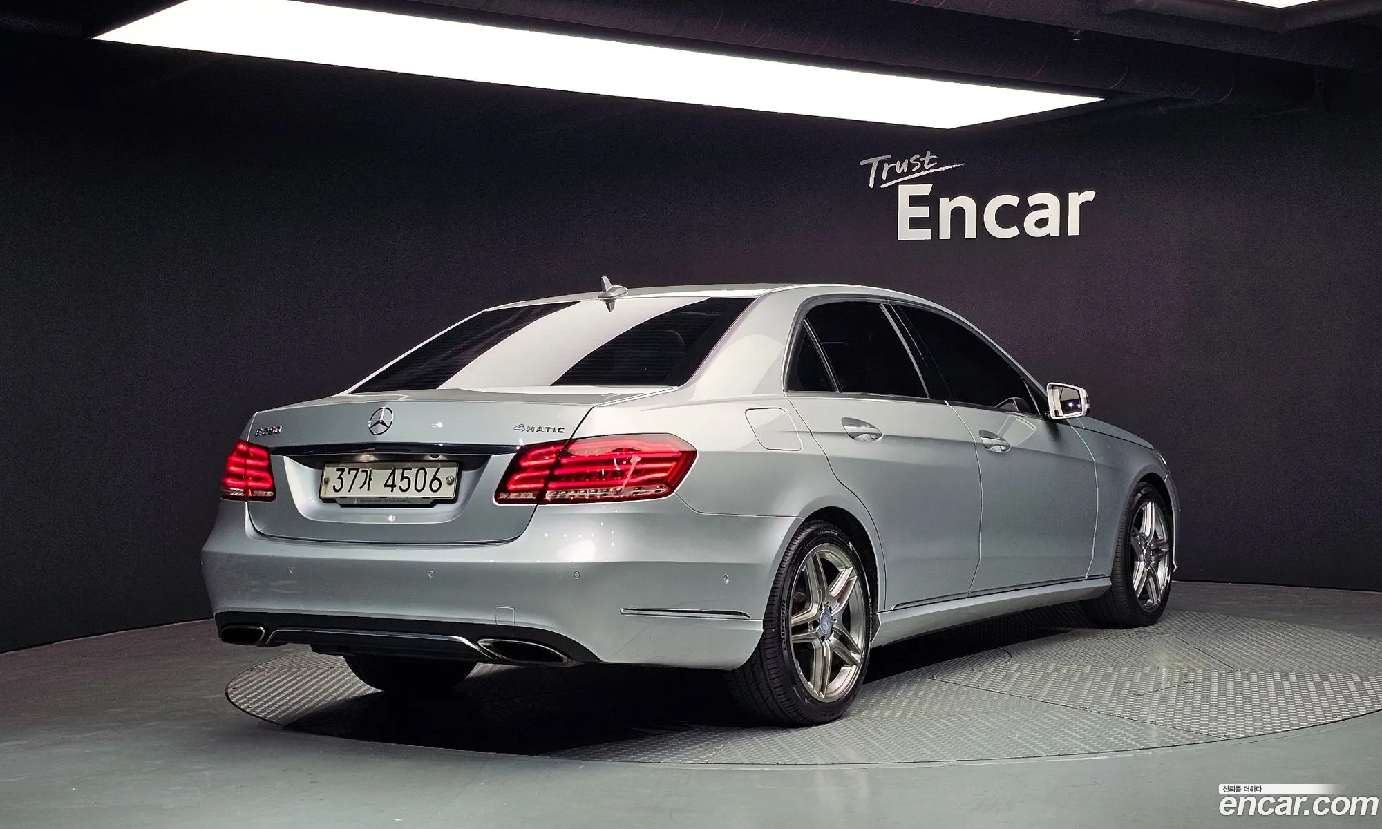 Mercedes-Benz E-Class W212 2013 WDDHF0CB7EA866168 — 8