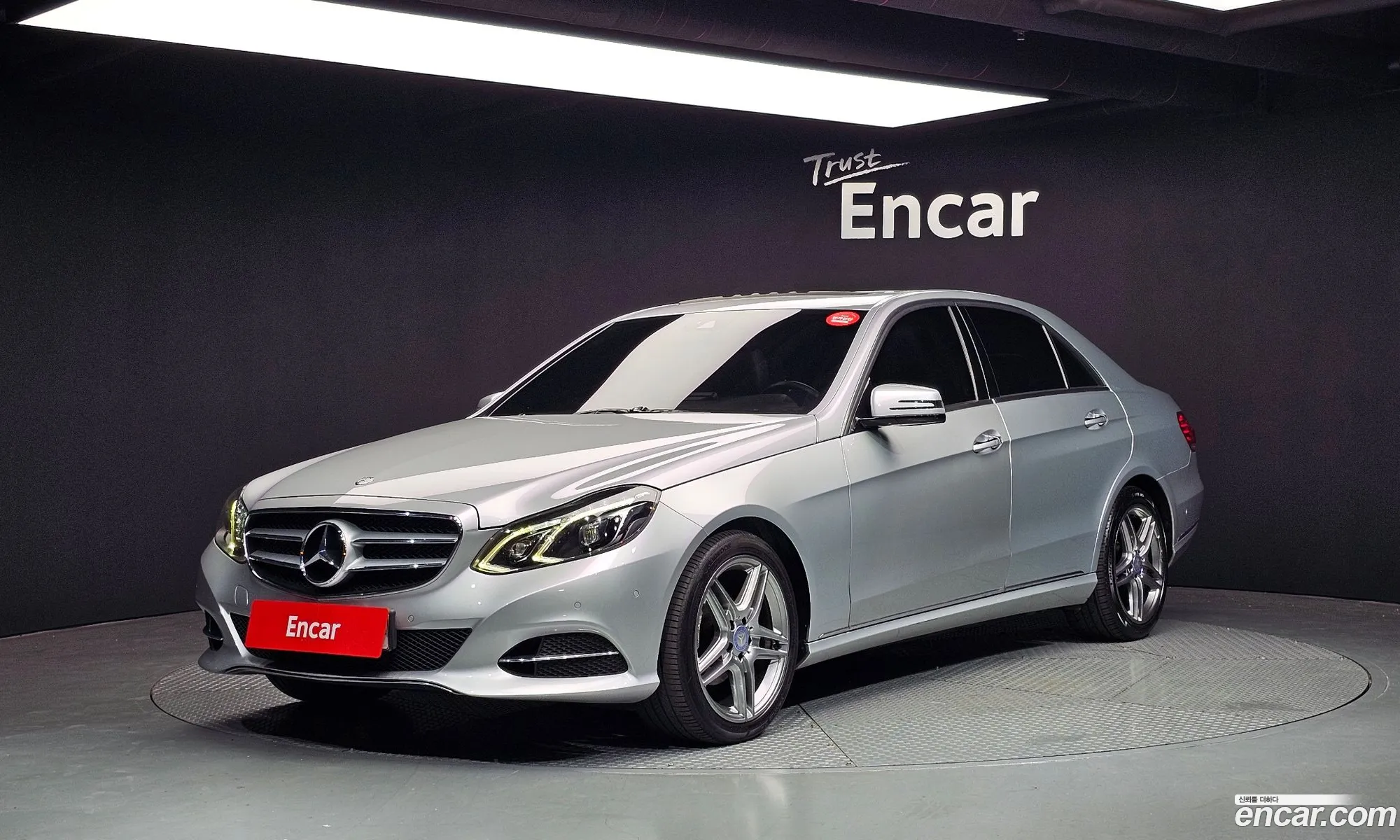 Mercedes-Benz E-Class W212 2013 WDDHF0CB7EA866168 — 14