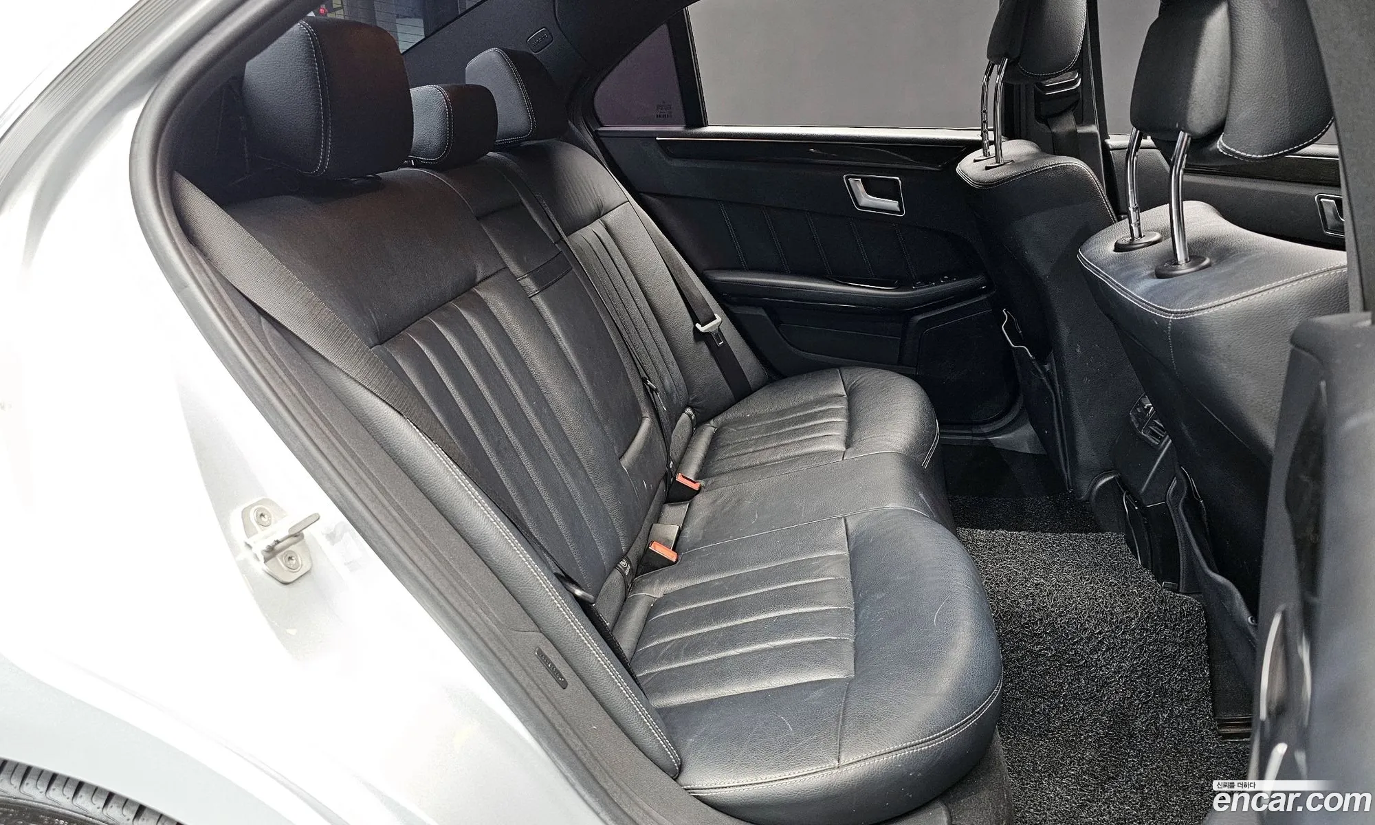 Mercedes-Benz E-Class W212 2013 WDDHF0CB7EA866168 — 2