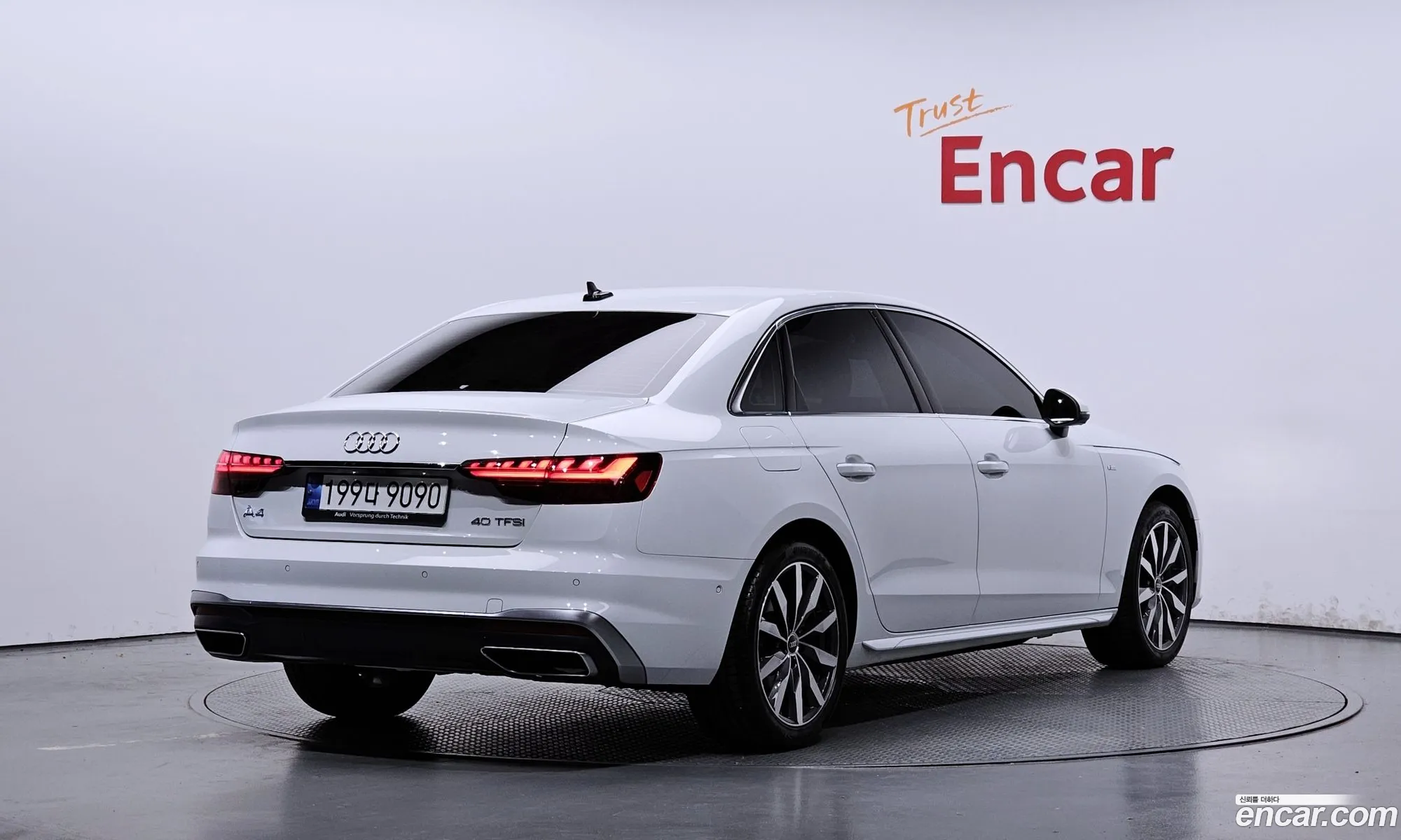 Audi A4 2023 WAUZZZF46PN013583 — 8