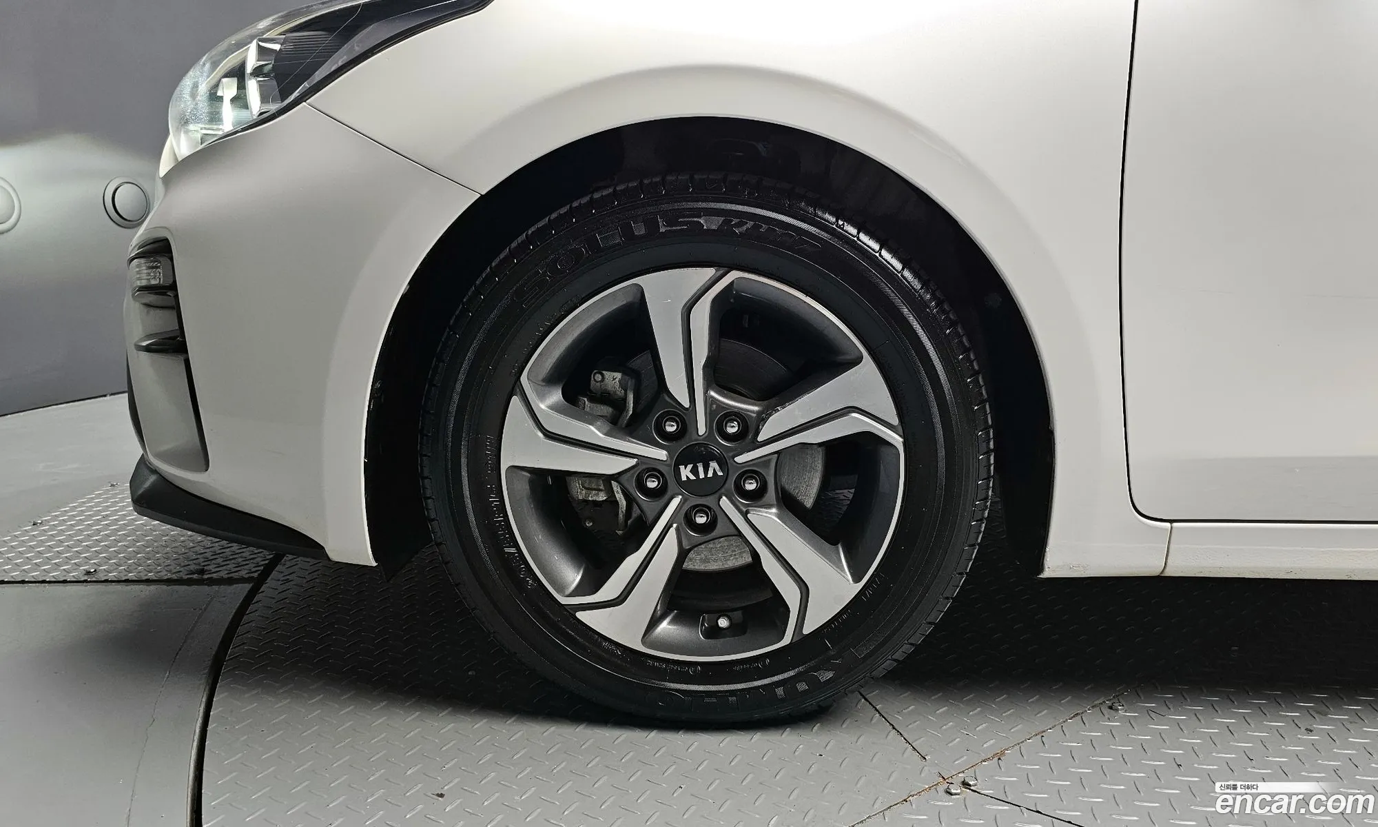 Kia K3 2018 — 9
