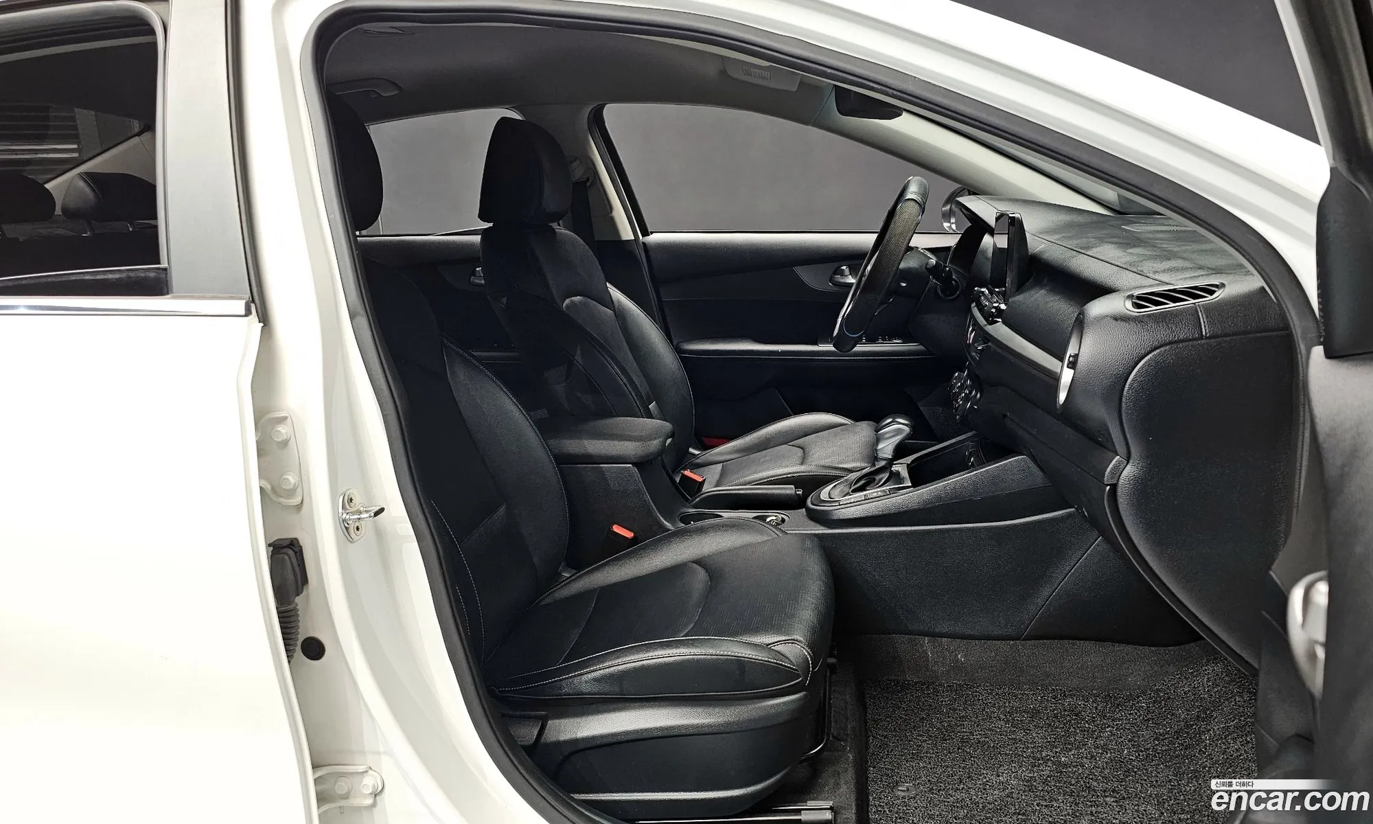 Kia K3 2018 — 11