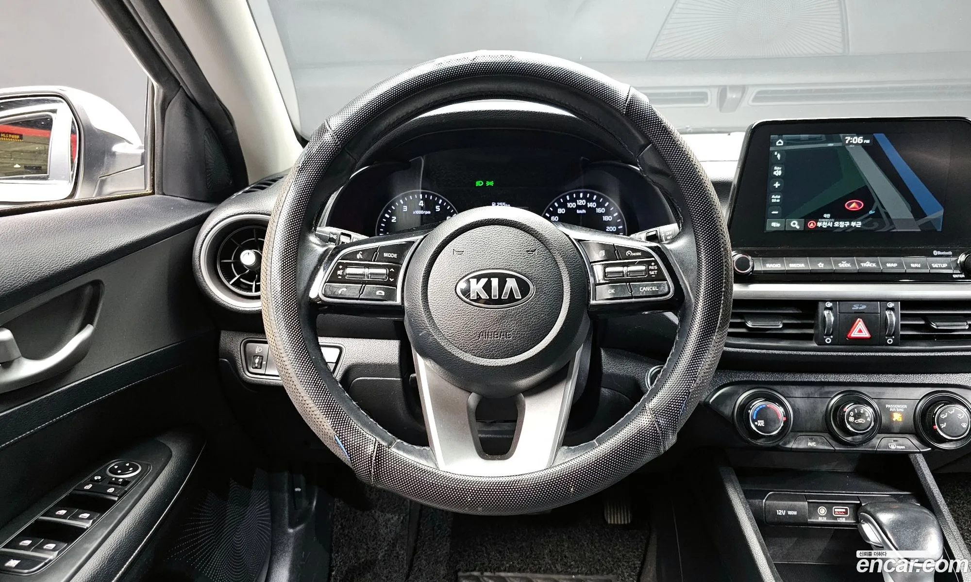 Kia K3 2018 — 13