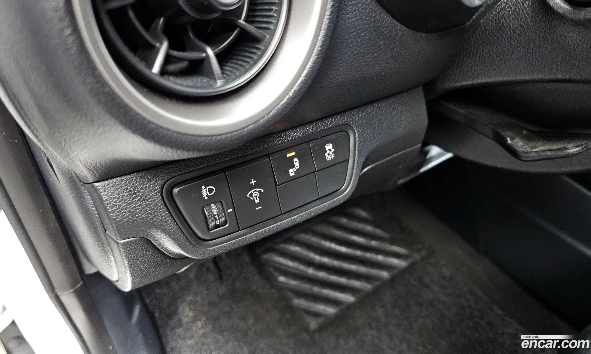 Kia K3 2018 — 14