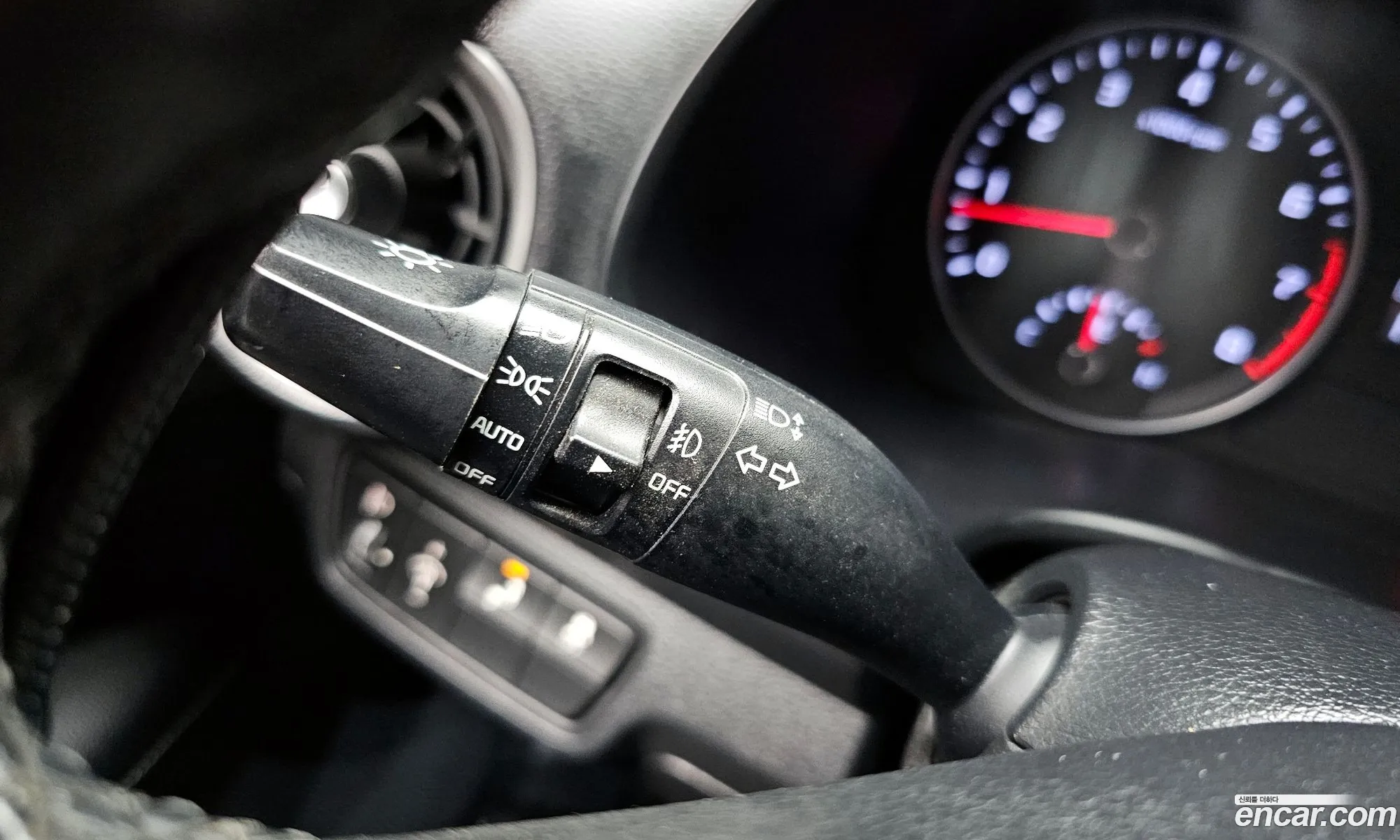 Kia K3 2018 — 18