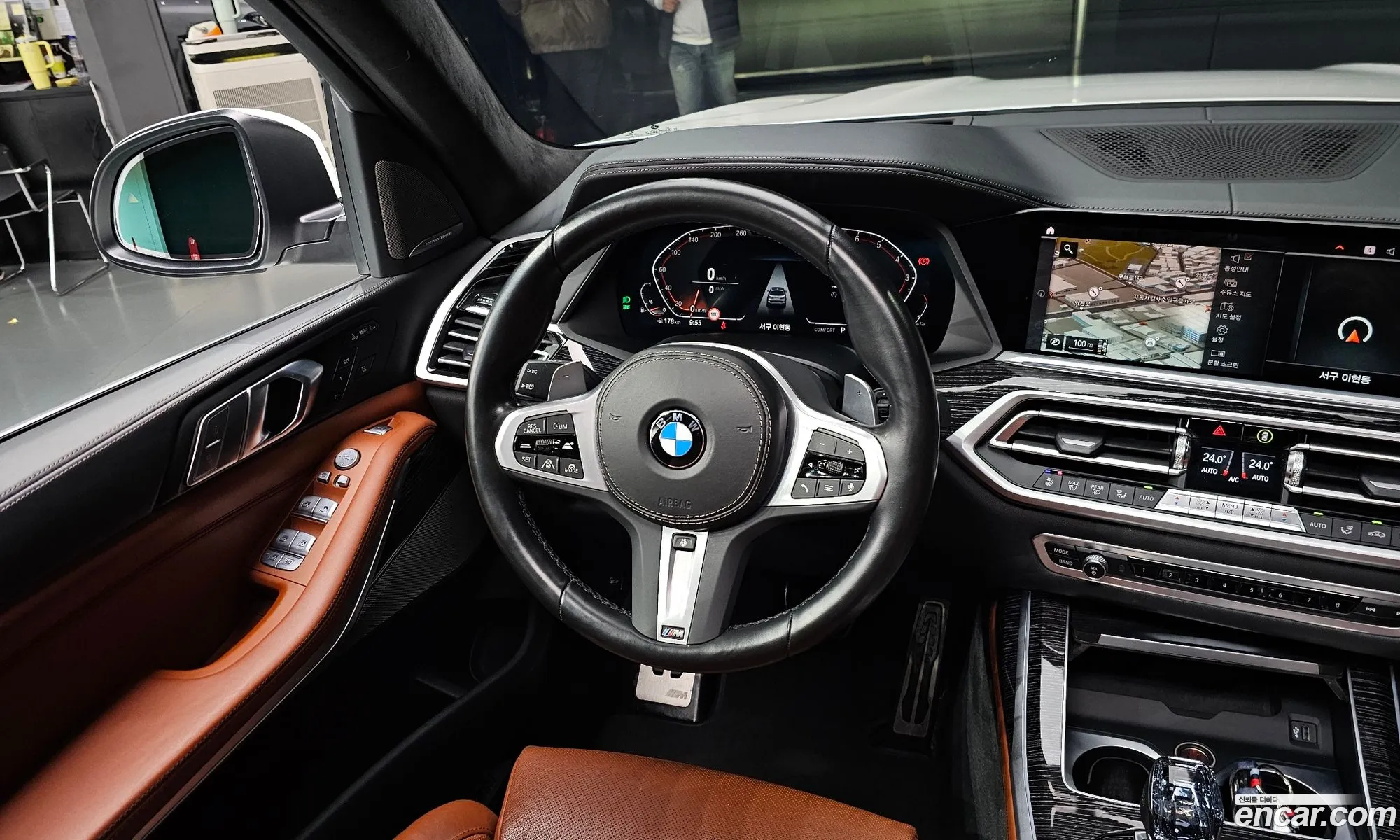 BMW X7 2022 — 14