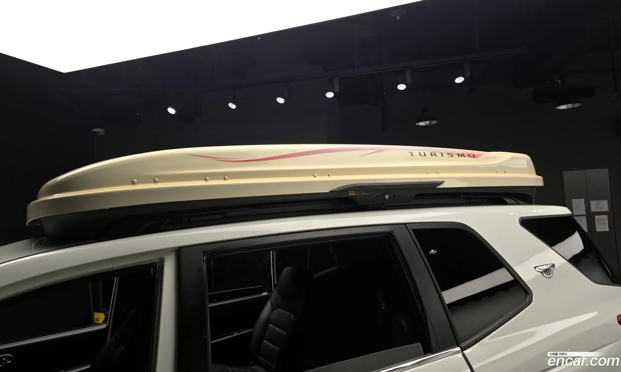 KG Mobility (SsangYong) Korando Turismo 2017 — 11