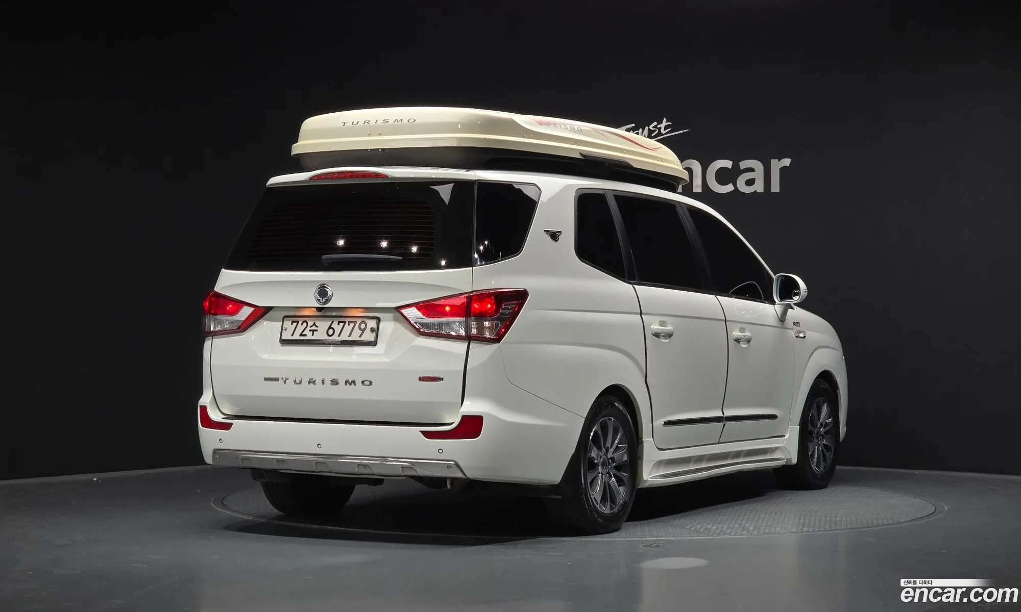 KG Mobility (SsangYong) Korando Turismo 2017 — 14