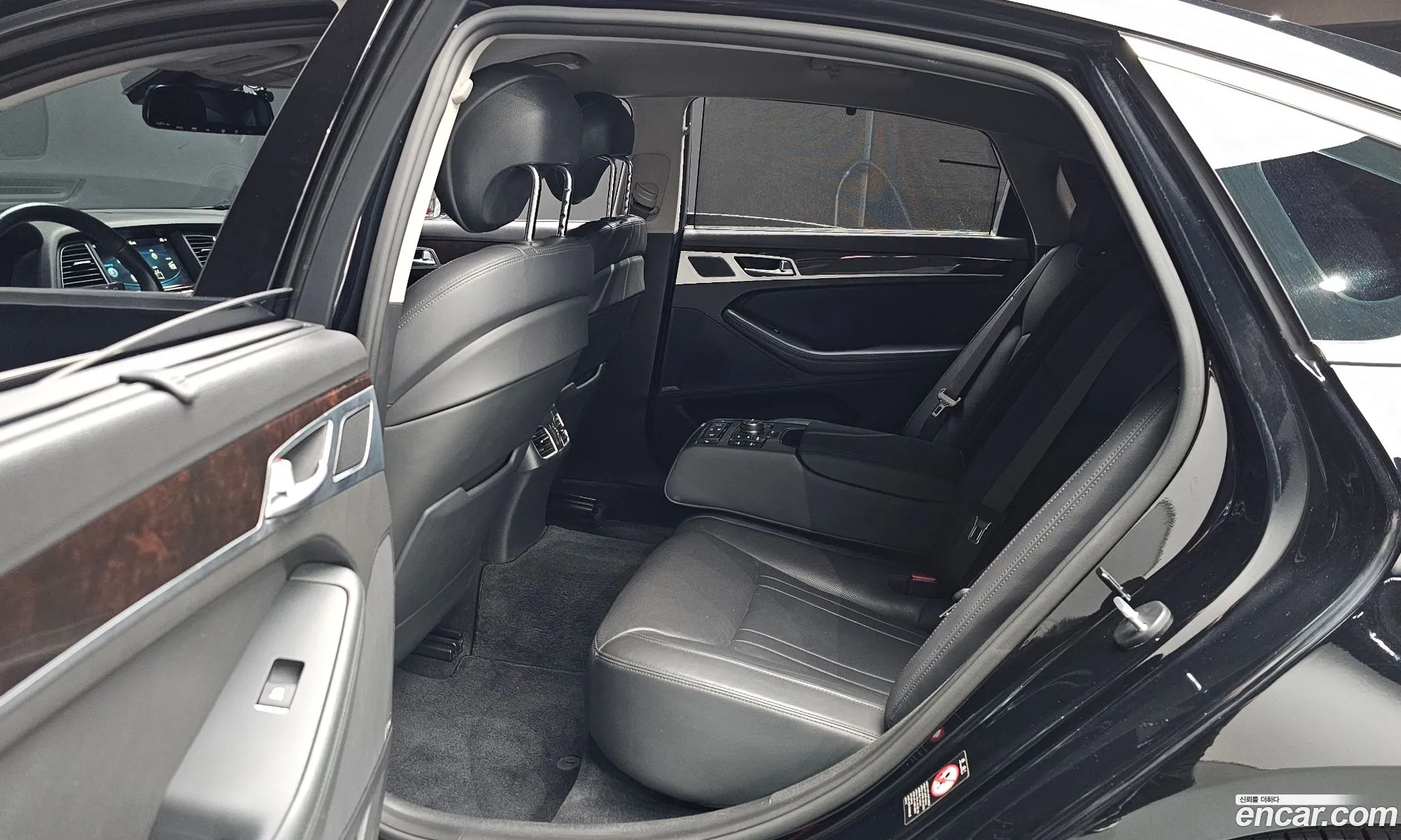 Hyundai Genesis DH 2014 — 6